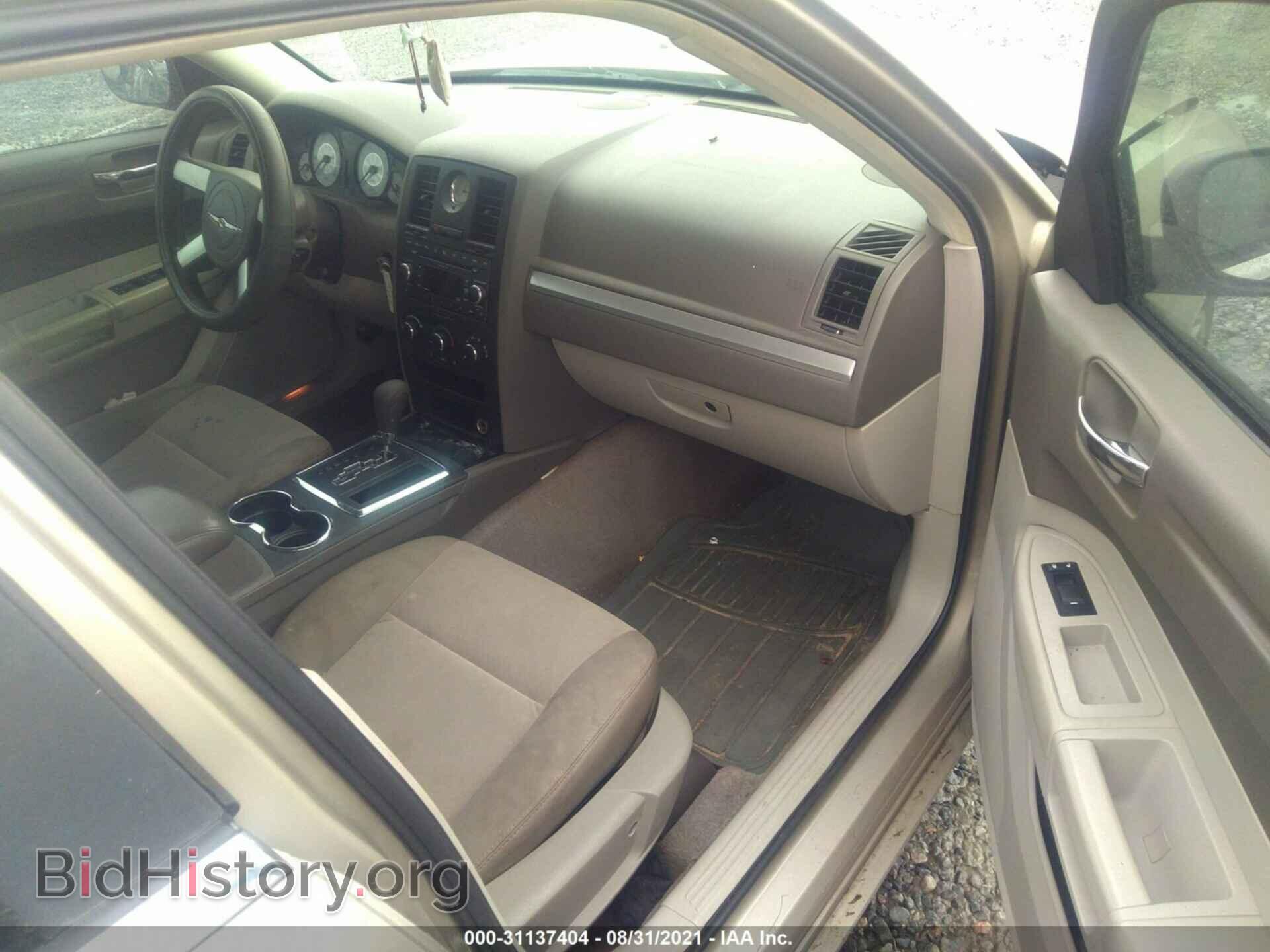 2008 CHRYSLER 300 - VIN: 2C3LA43R58H288573 - Фото 5