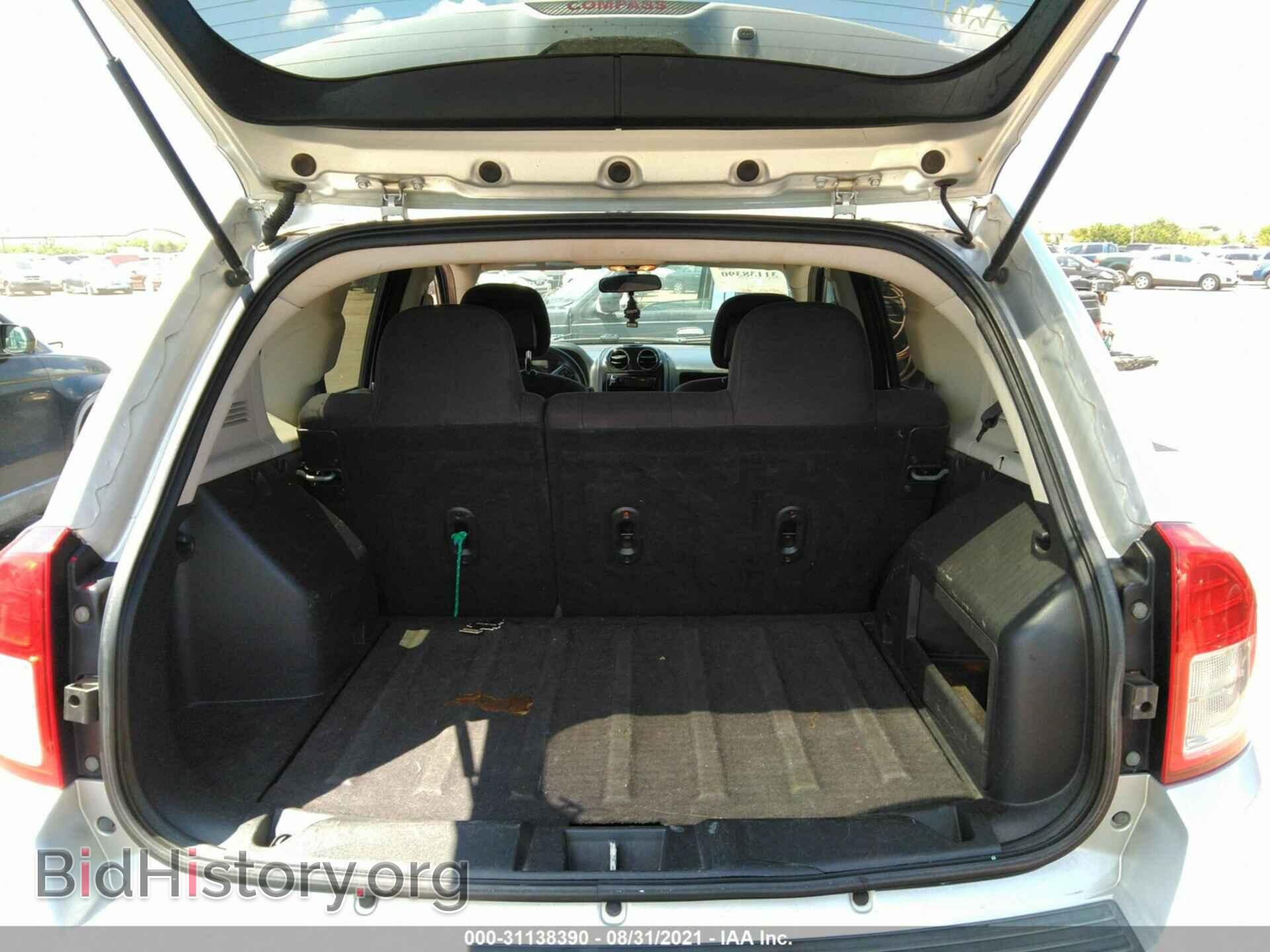 2012 JEEP COMPASS - VIN: 1C4NJDBB6CD522735 - Photo 8