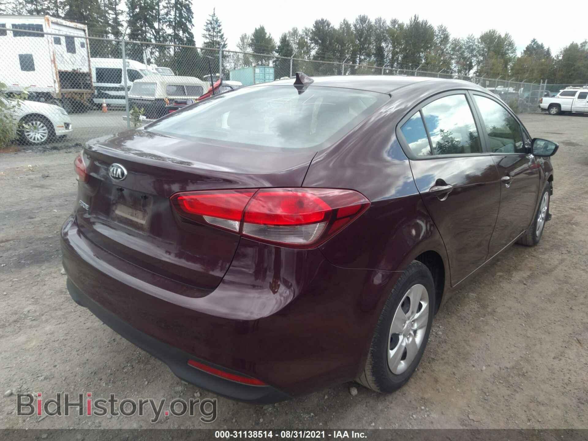 2017 KIA FORTE - VIN: 3KPFK4A74HE076119 - Photo 4
