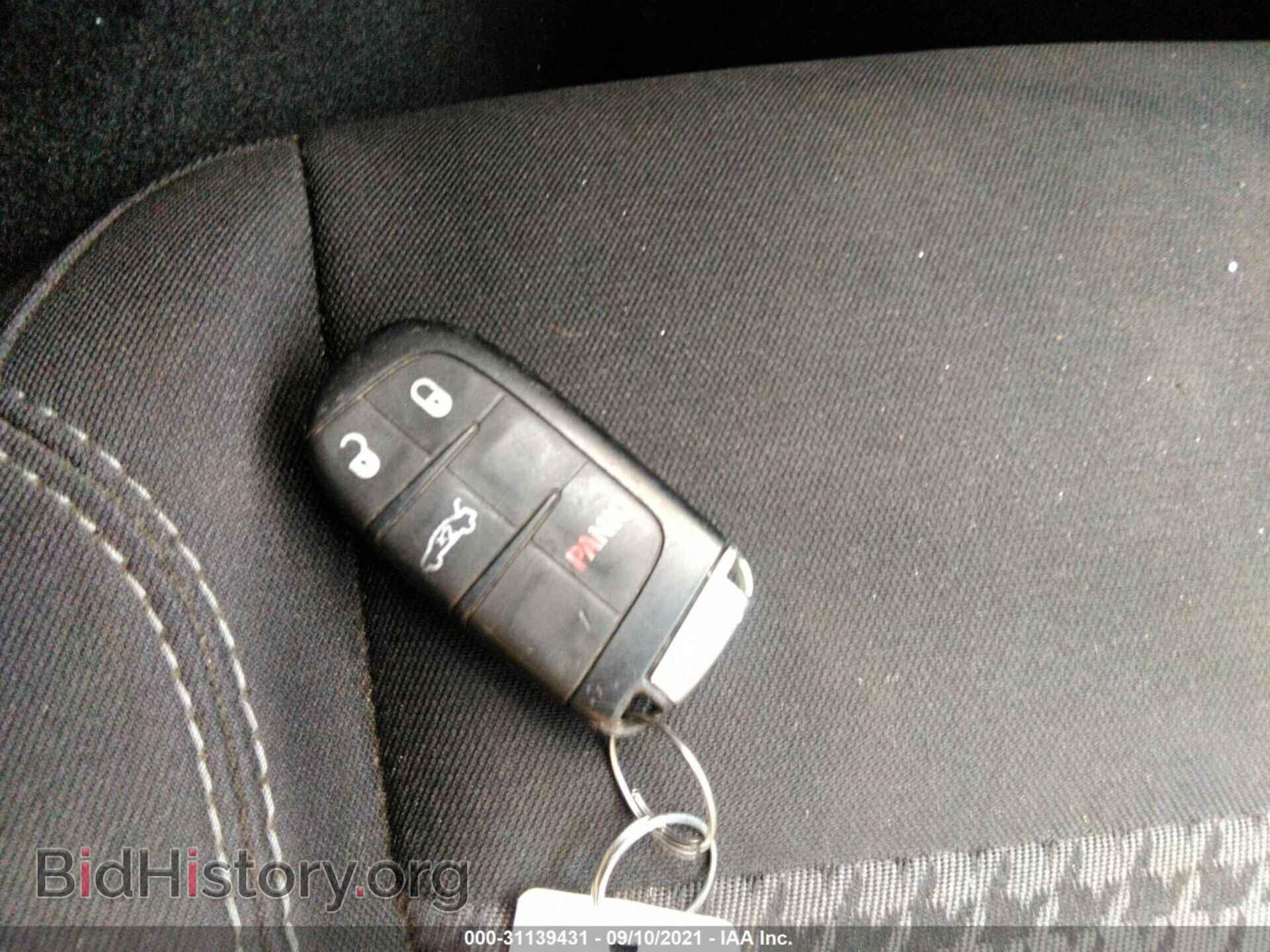 2016 DODGE CHALLENGER - VIN: 2C3CDZAG6GH217497 - Photo 11