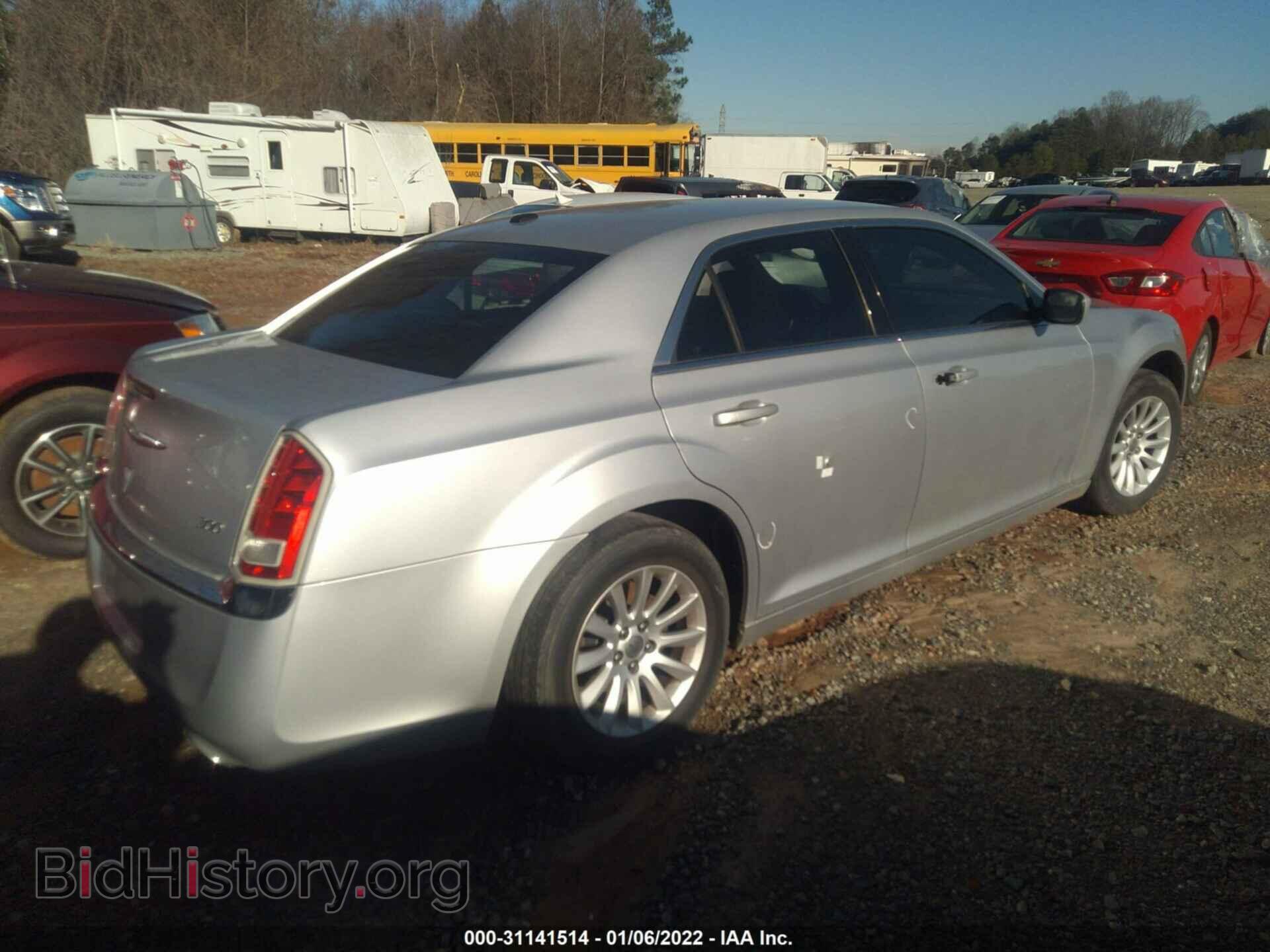 2012 CHRYSLER 300 - VIN: 2C3CCAAG9CH129669 - Photo 4