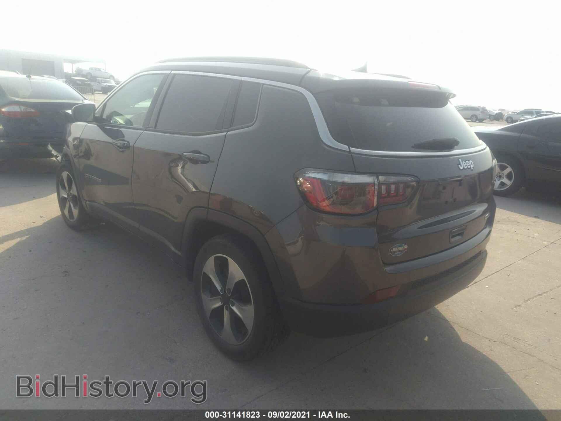 2018 JEEP COMPASS - VIN: 3C4NJCBB9JT102131 - Фото 3