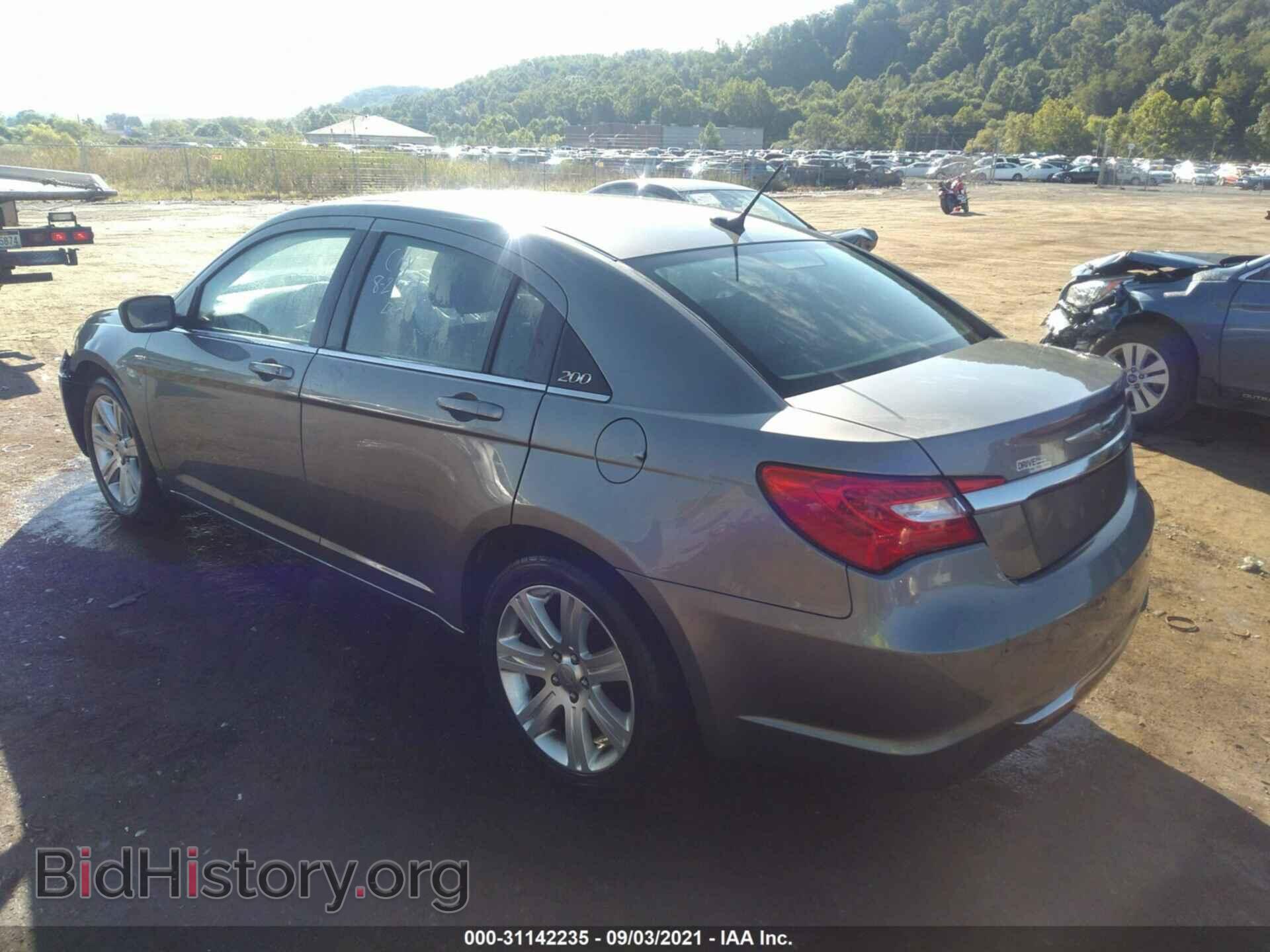 2013 CHRYSLER 200 - VIN: 1C3CCBAB6DN686929 - Фото 3