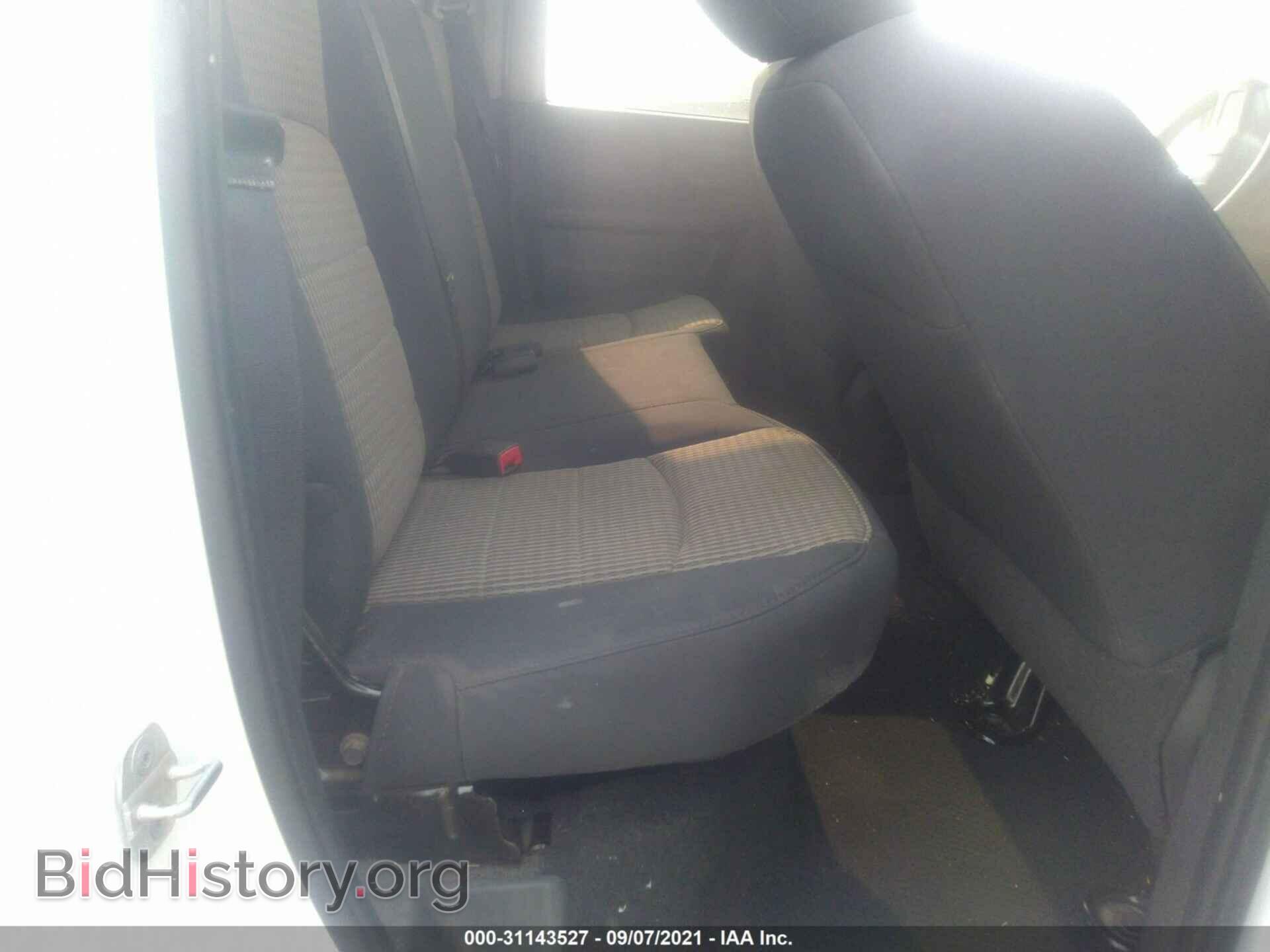 2011 RAM 1500 - VIN: 1D7RV1GPXBS707850 - Photo 8