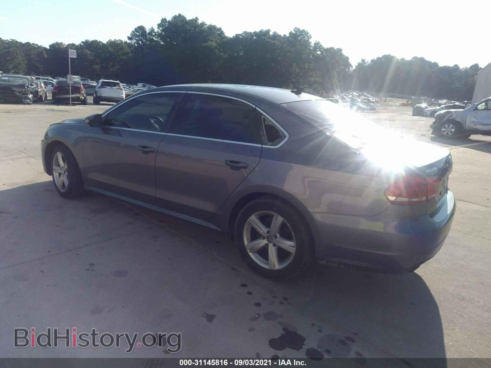 2012 VOLKSWAGEN PASSAT - VIN: 1VWBP7A37CC012135 - Фото 3