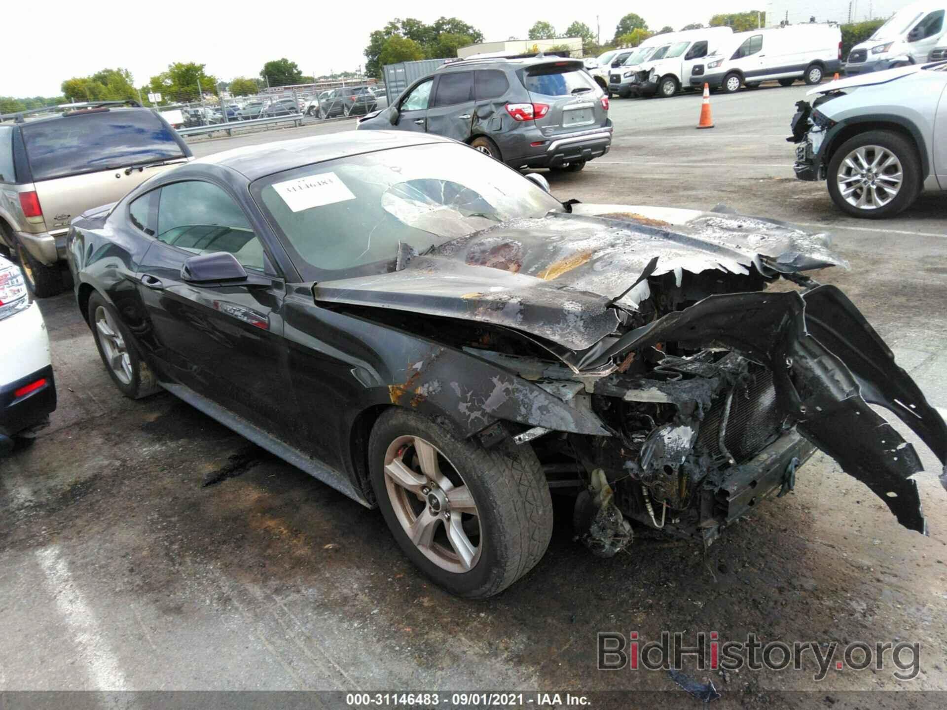 Photo 1FA6P8THXF5390290 - FORD MUSTANG 2015