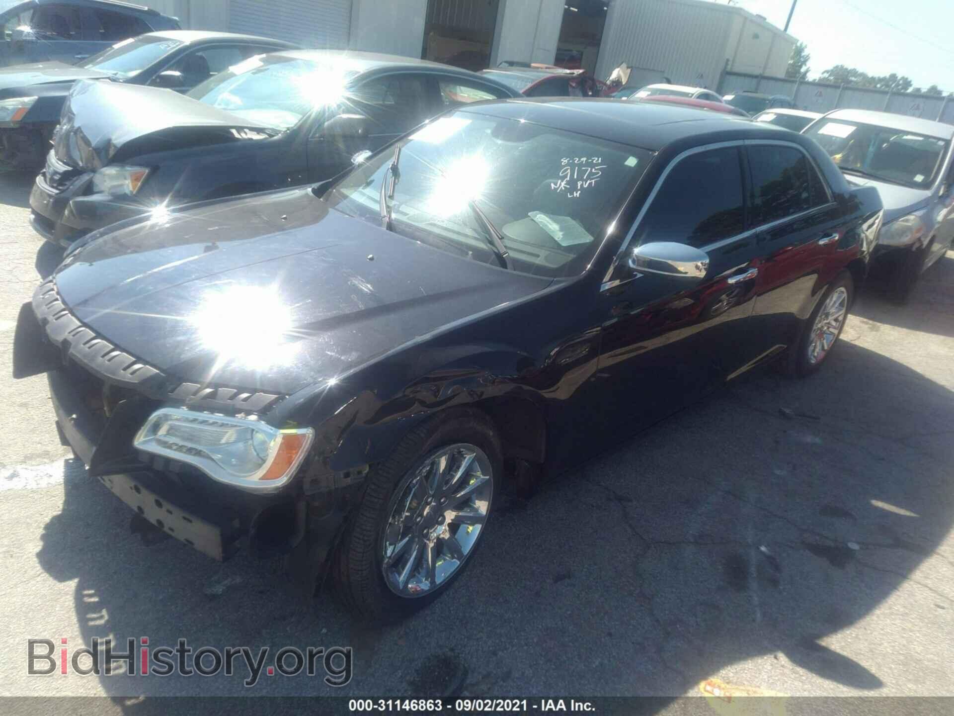 2013 CHRYSLER 300 - VIN: 2C3CCAEG1DH699175 - Фото 2