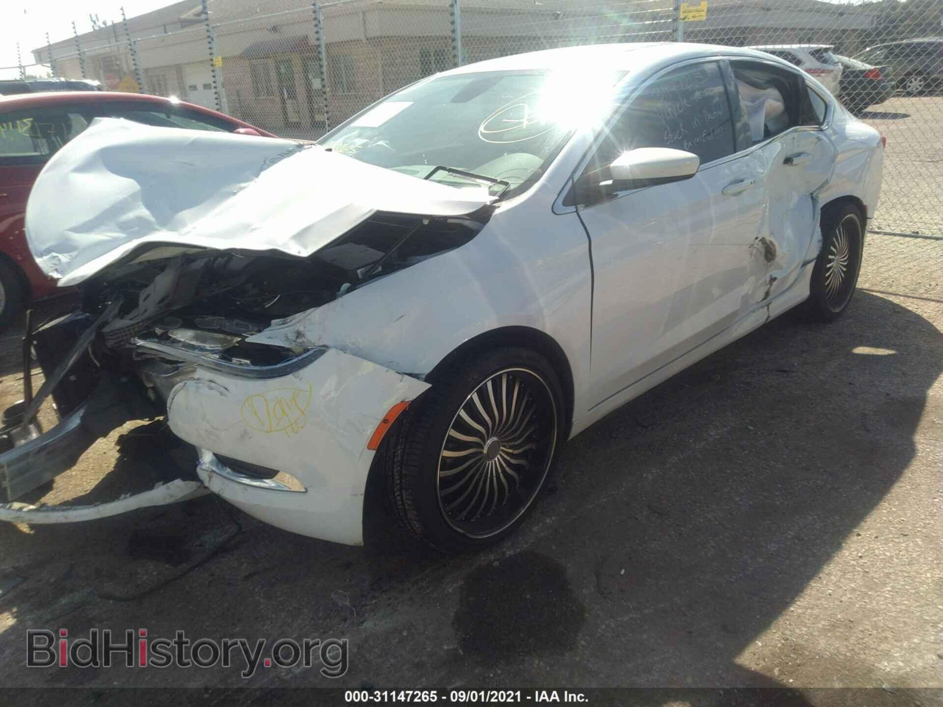 2016 CHRYSLER 200 - VIN: 1C3CCCAB0GN115172 - Фото 2