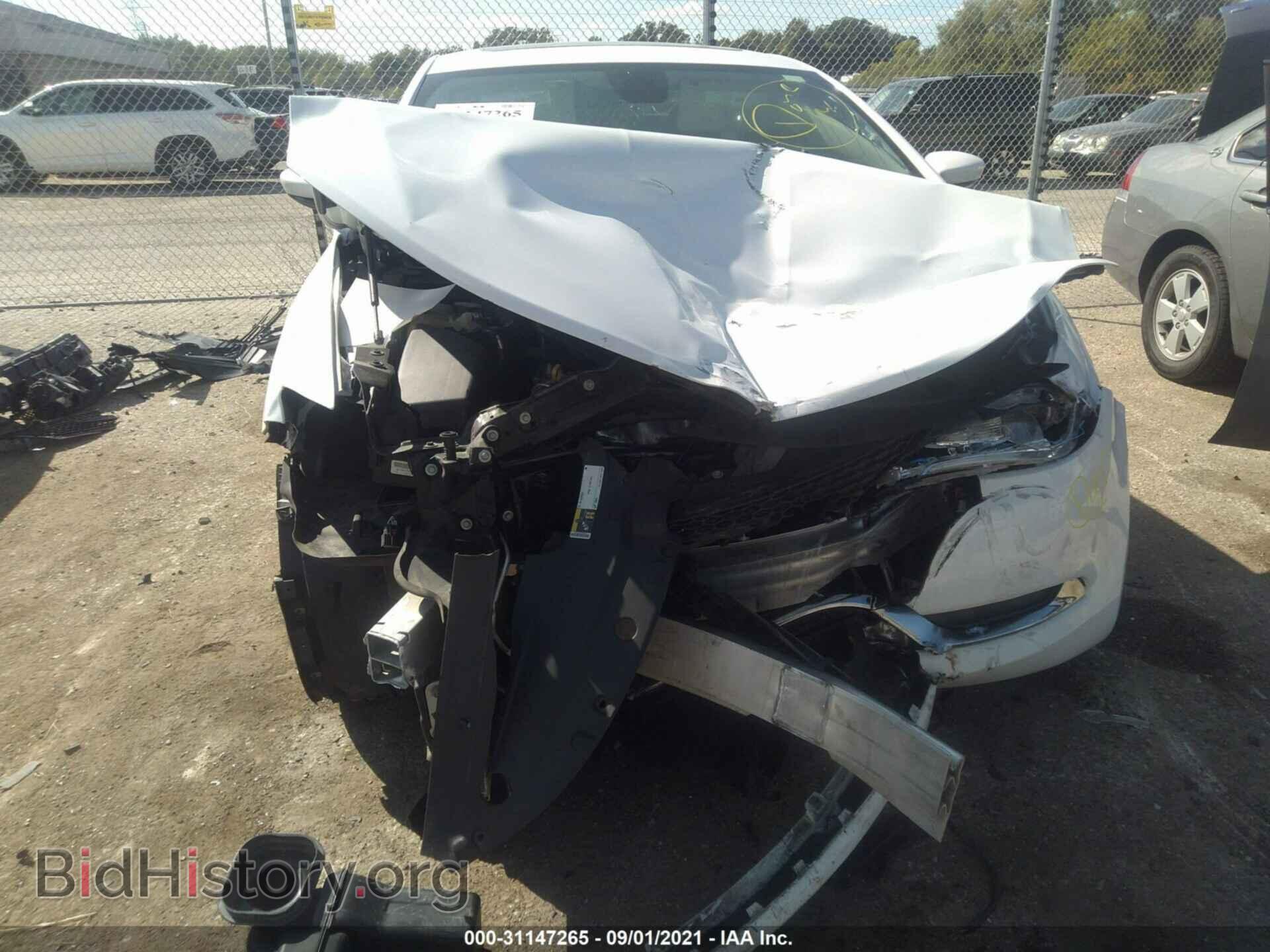 2016 CHRYSLER 200 - VIN: 1C3CCCAB0GN115172 - Фото 6
