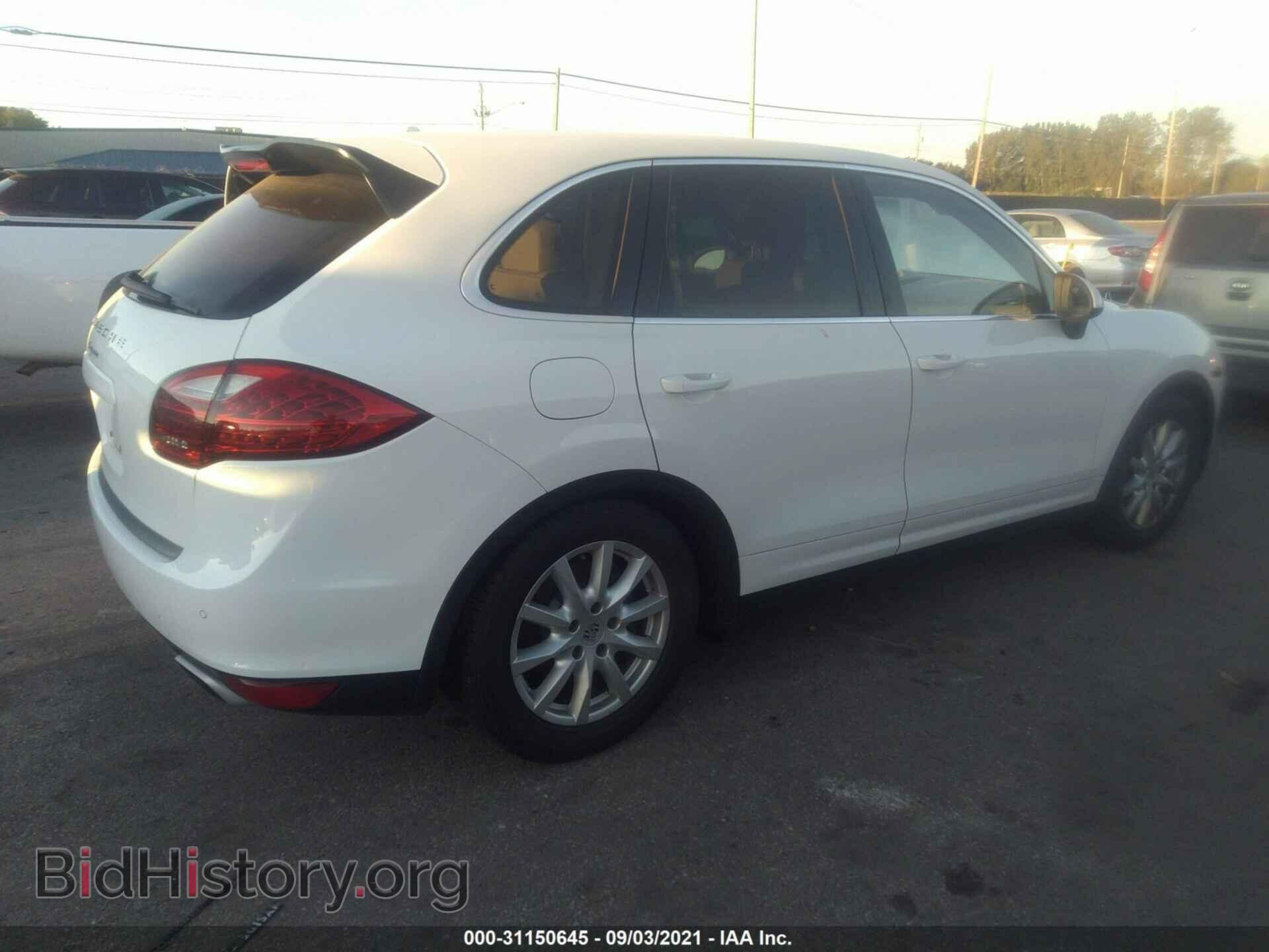 2012 PORSCHE CAYENNE - VIN: WP1AA2A29CLA08807 - Photo 4