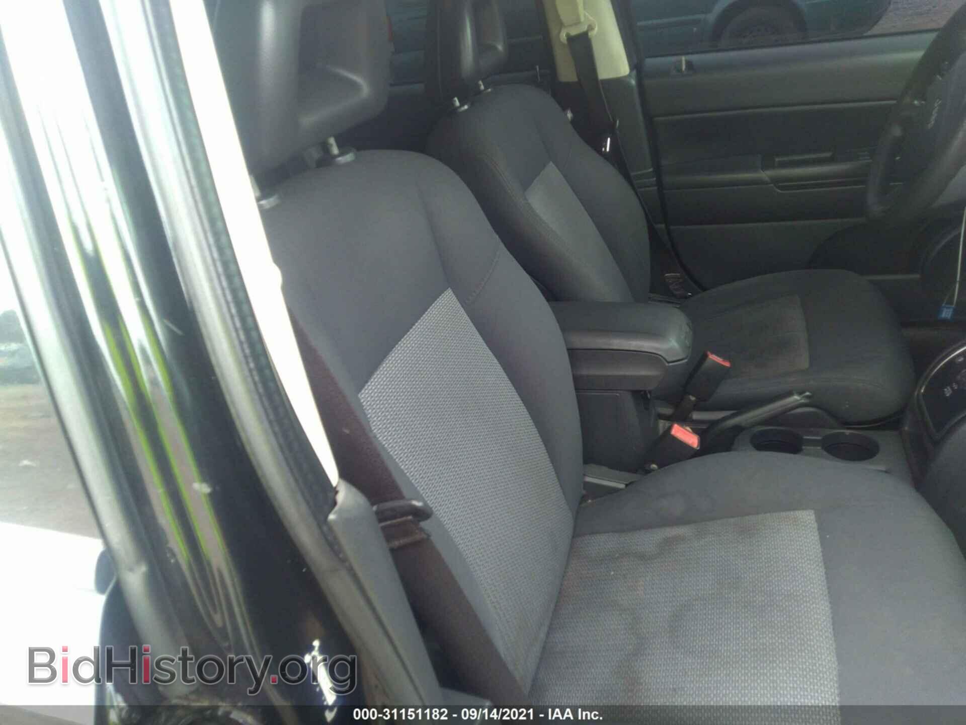 2009 JEEP COMPASS - VIN: 1J4FT47B19D190410 - Фото 5