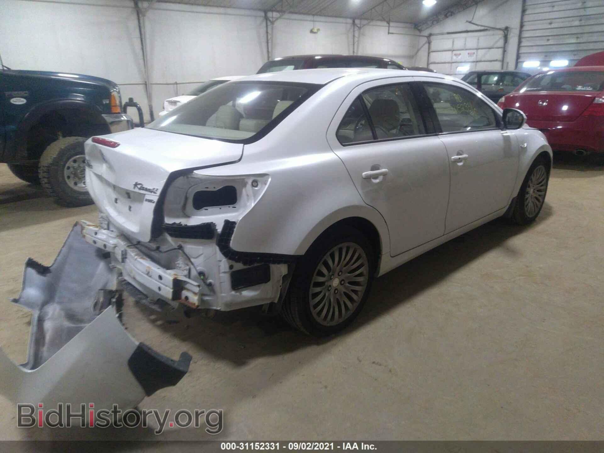 2011 SUZUKI KIZASHI - VIN: JS2RF9A3XB6110983 - Фото 4