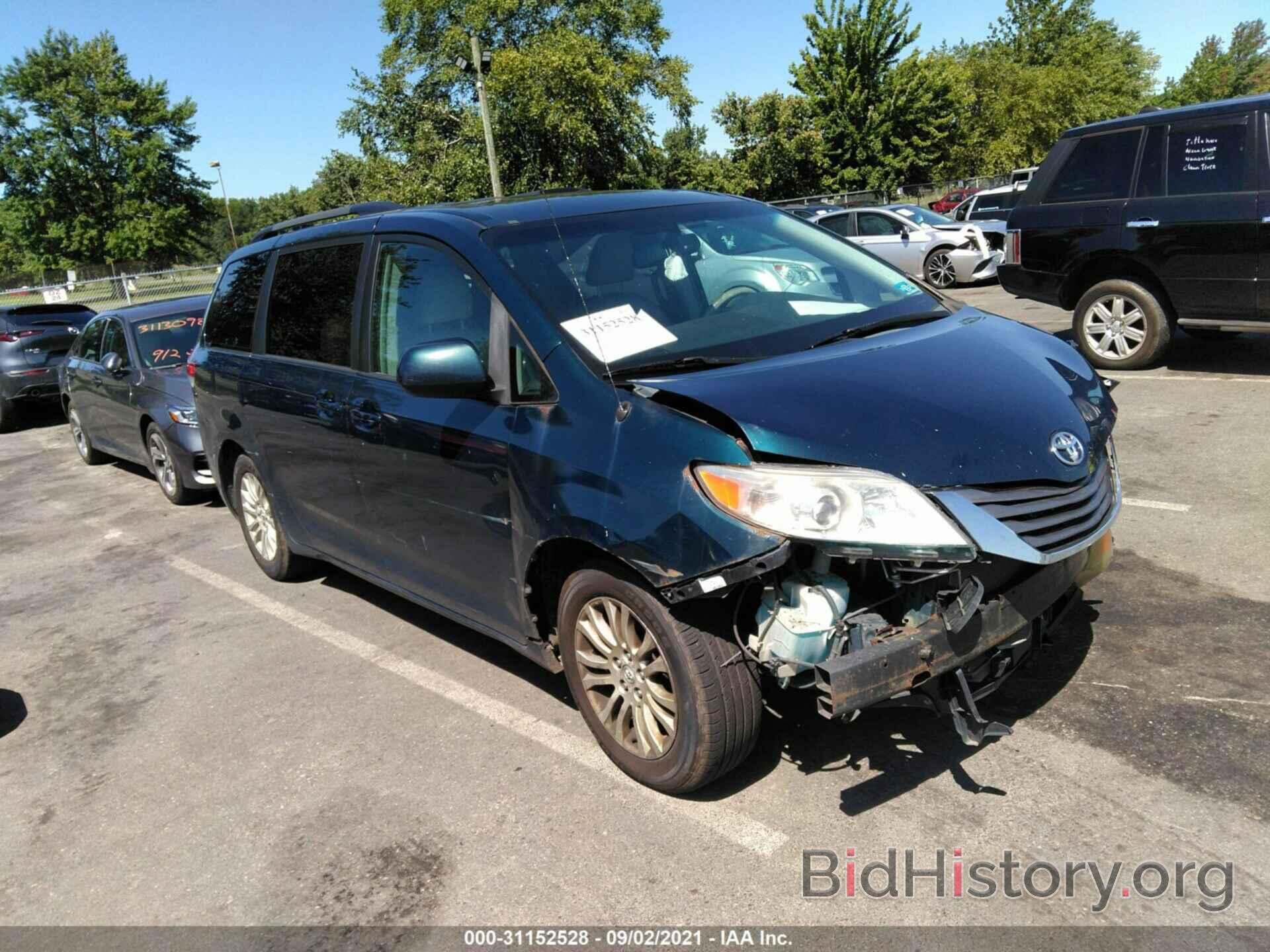 Фотография 5TDYK3DC5BS070922 - TOYOTA SIENNA 2011