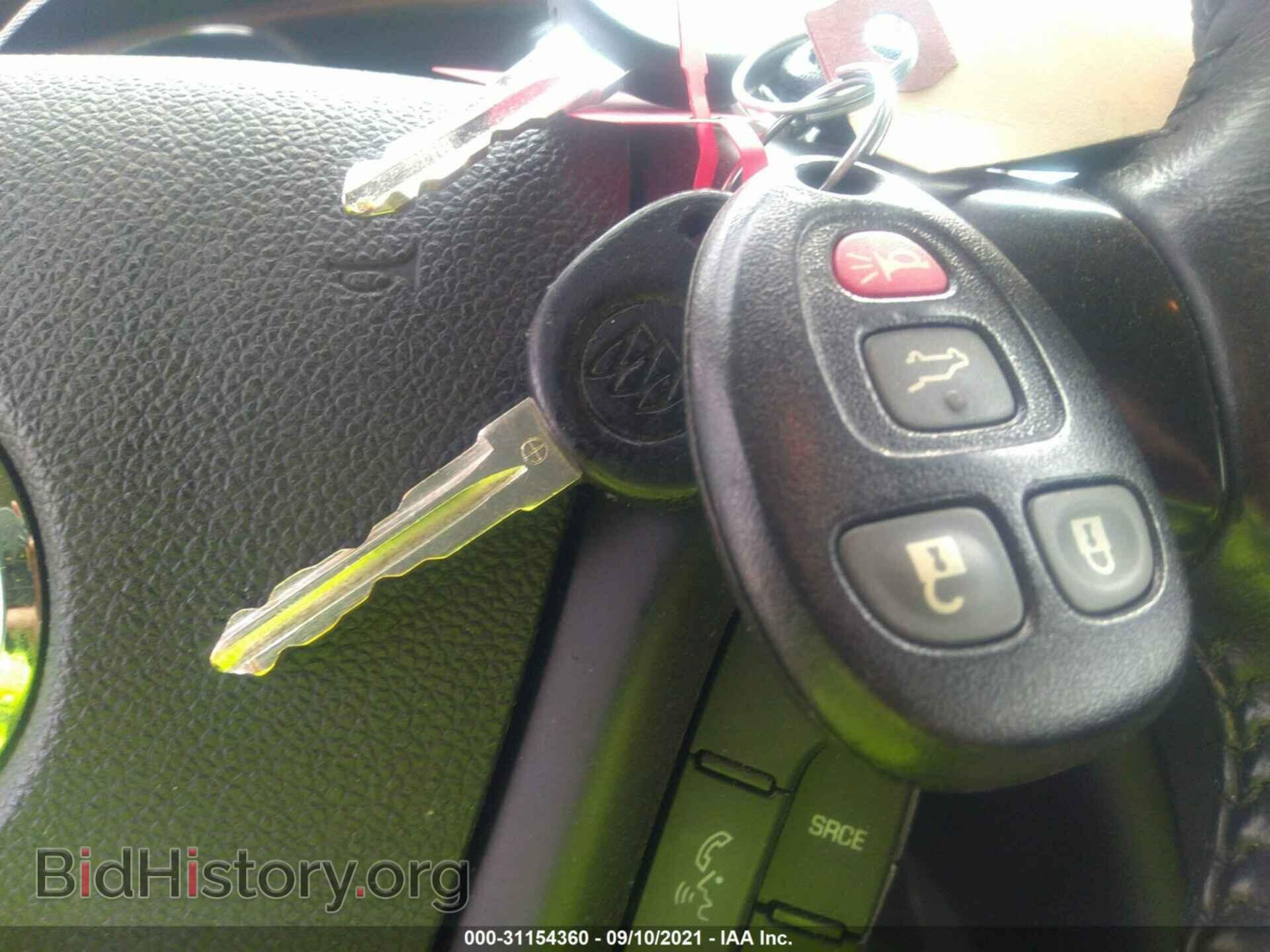 2012 BUICK ENCLAVE - VIN: 5GAKRAED6CJ174610 - Photo 11