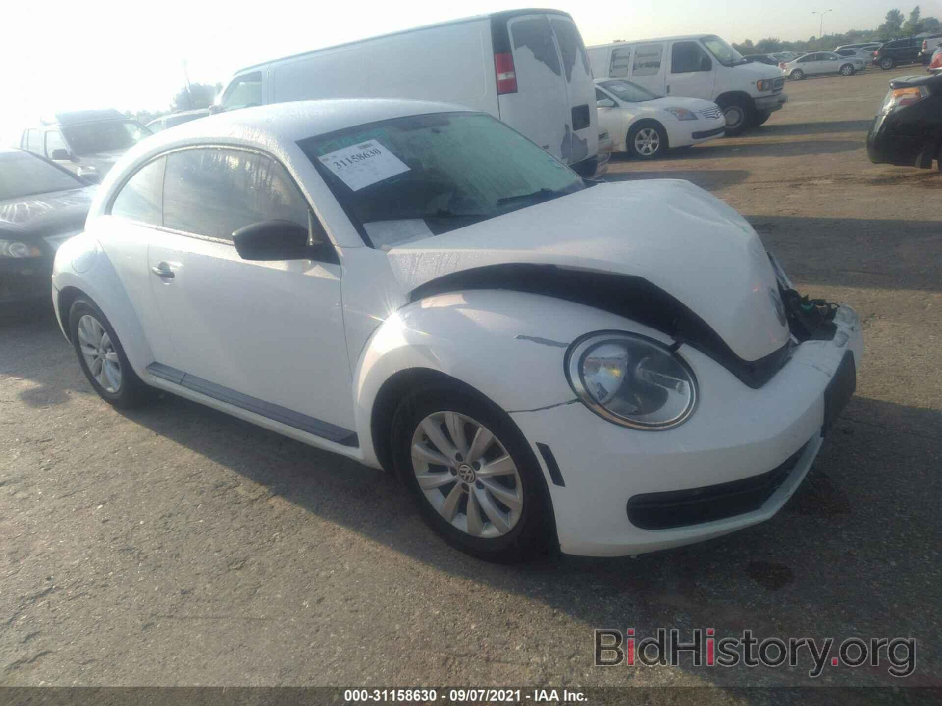 Photo 3VWFP7AT3EM610189 - VOLKSWAGEN BEETLE COUPE 2014