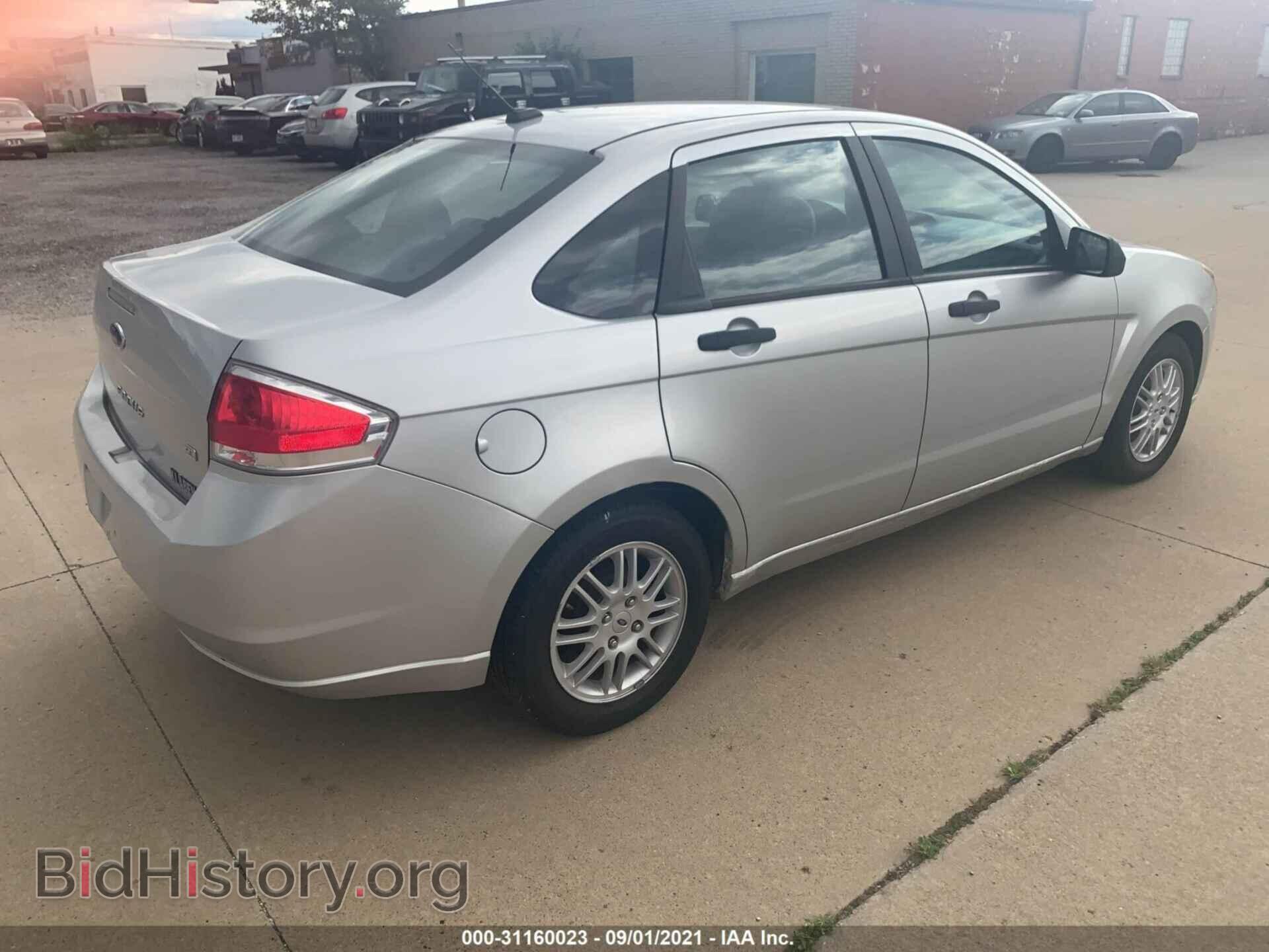 2010 FORD FOCUS - VIN: 1FAHP3FNXAW261580 - Фото 4