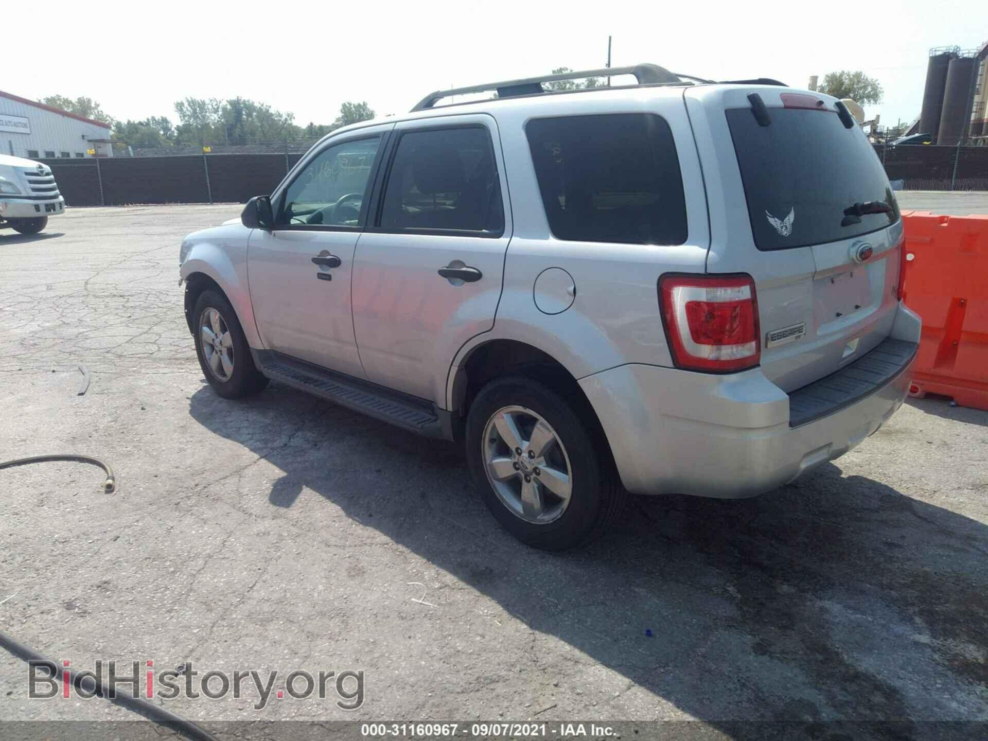 2011 FORD ESCAPE - VIN: 1FMCU9DG2BKB03338 - Фото 3