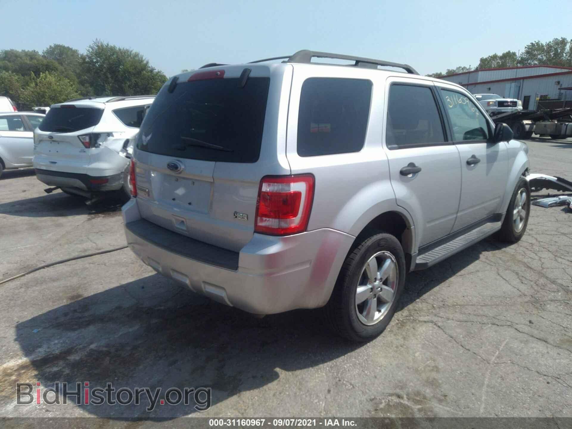 2011 FORD ESCAPE - VIN: 1FMCU9DG2BKB03338 - Фото 4