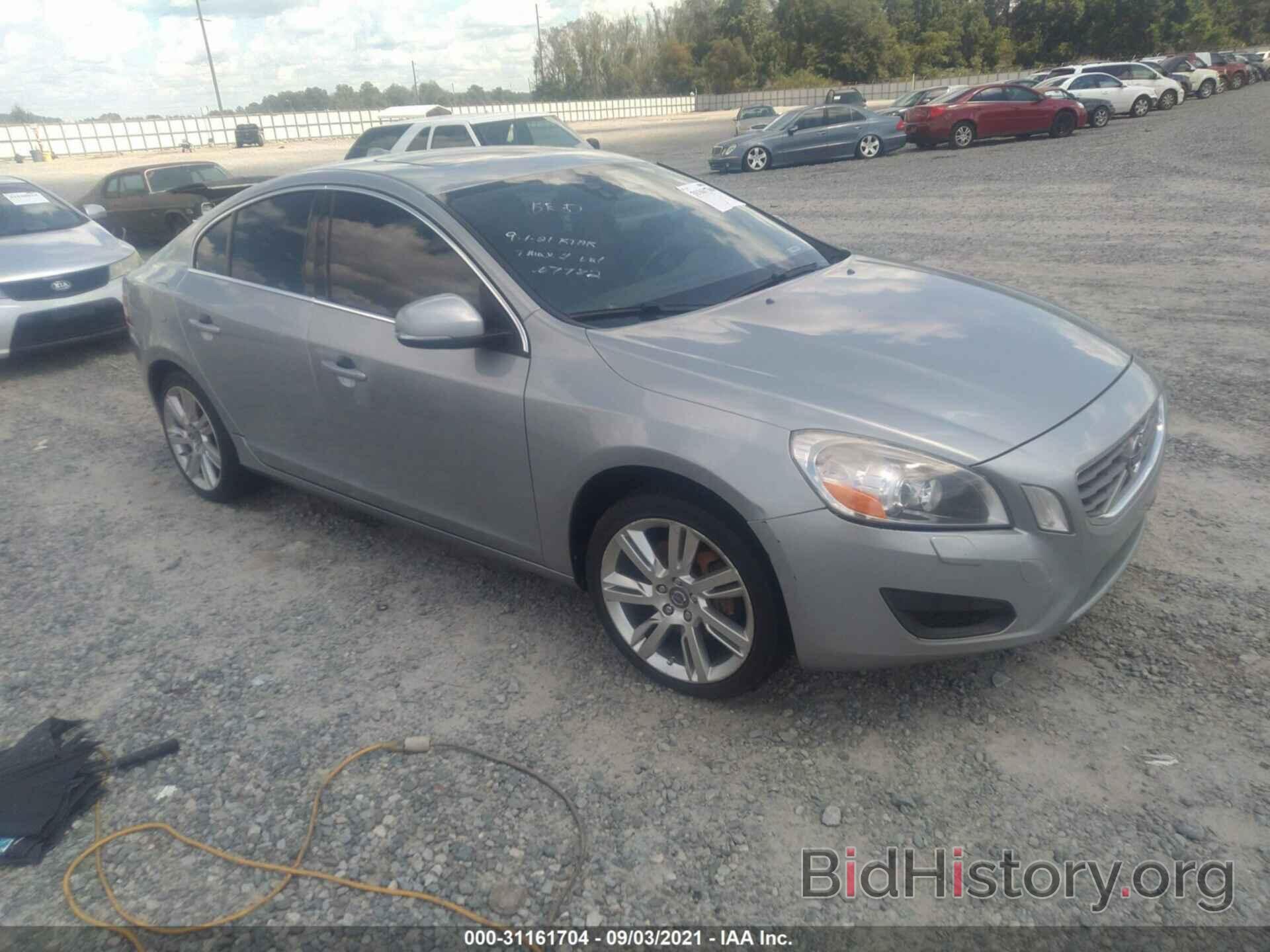 Photo YV1902FHXB2007782 - VOLVO S60 2011