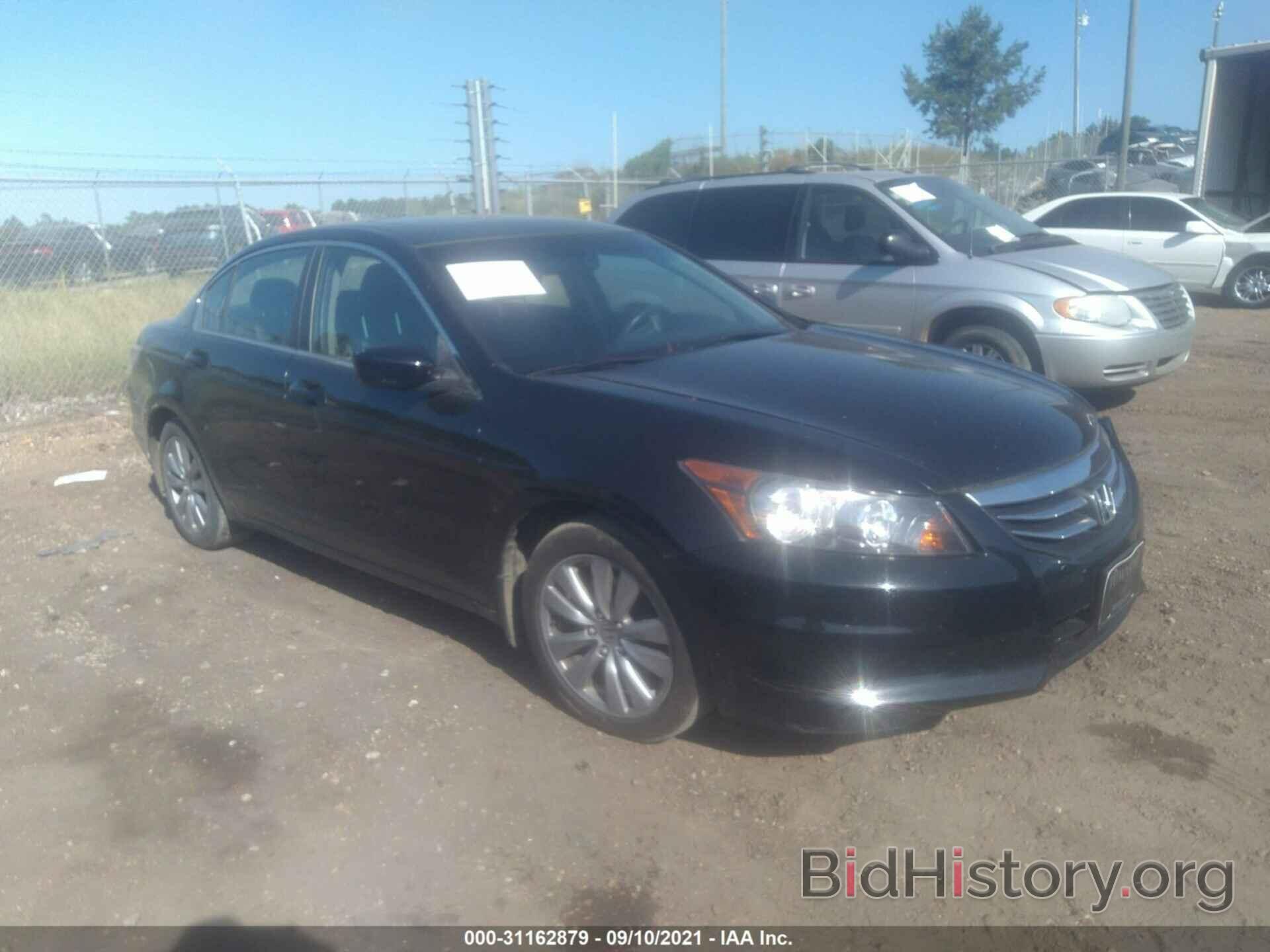 Photo 1HGCP2F88CA099247 - HONDA ACCORD SDN 2012