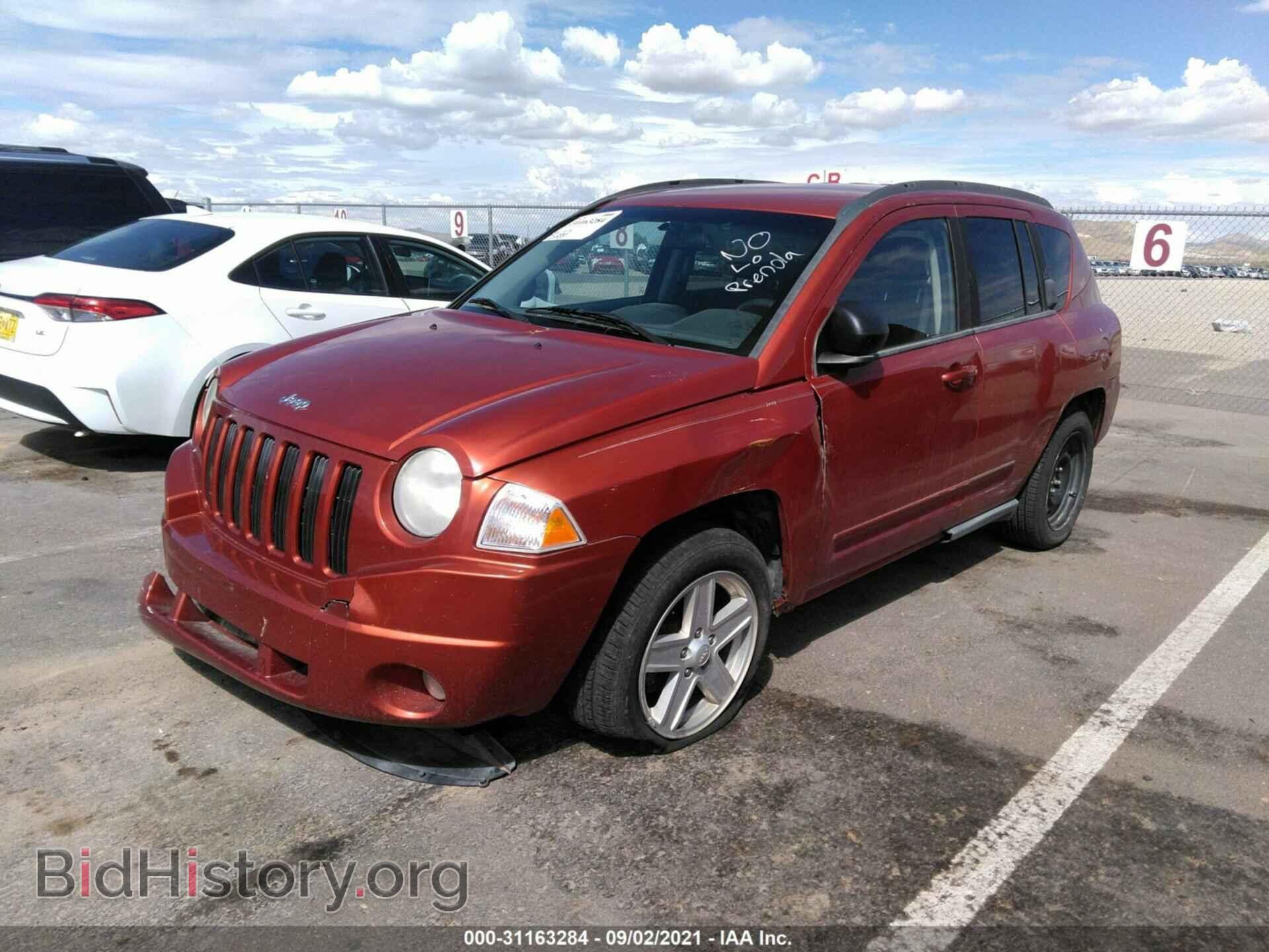 2010 JEEP COMPASS - VIN: 1J4NT4FB0AD593697 - Фото 2