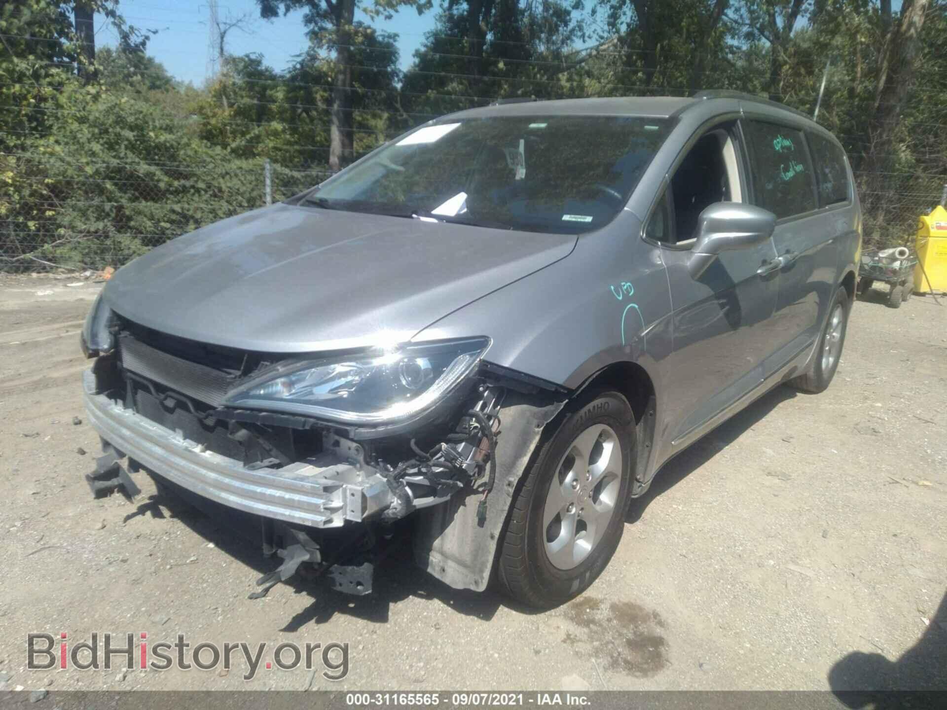 2017 CHRYSLER PACIFICA - VIN: 2C4RC1EG2HR720900 - Фото 2