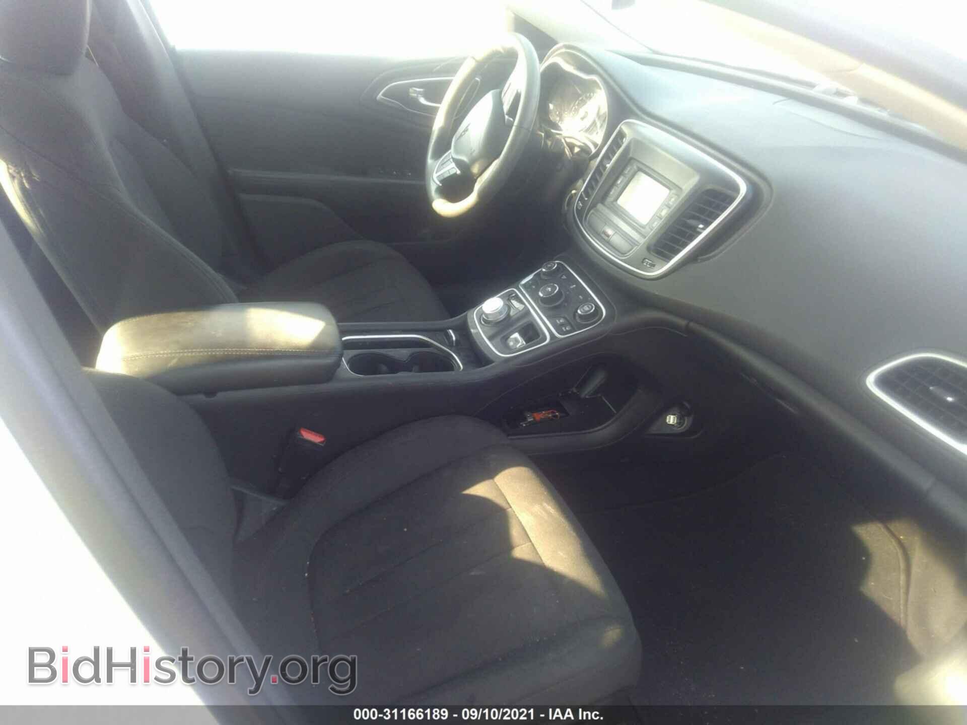 2015 CHRYSLER 200 - VIN: 1C3CCCAB3FN741586 - Photo 5
