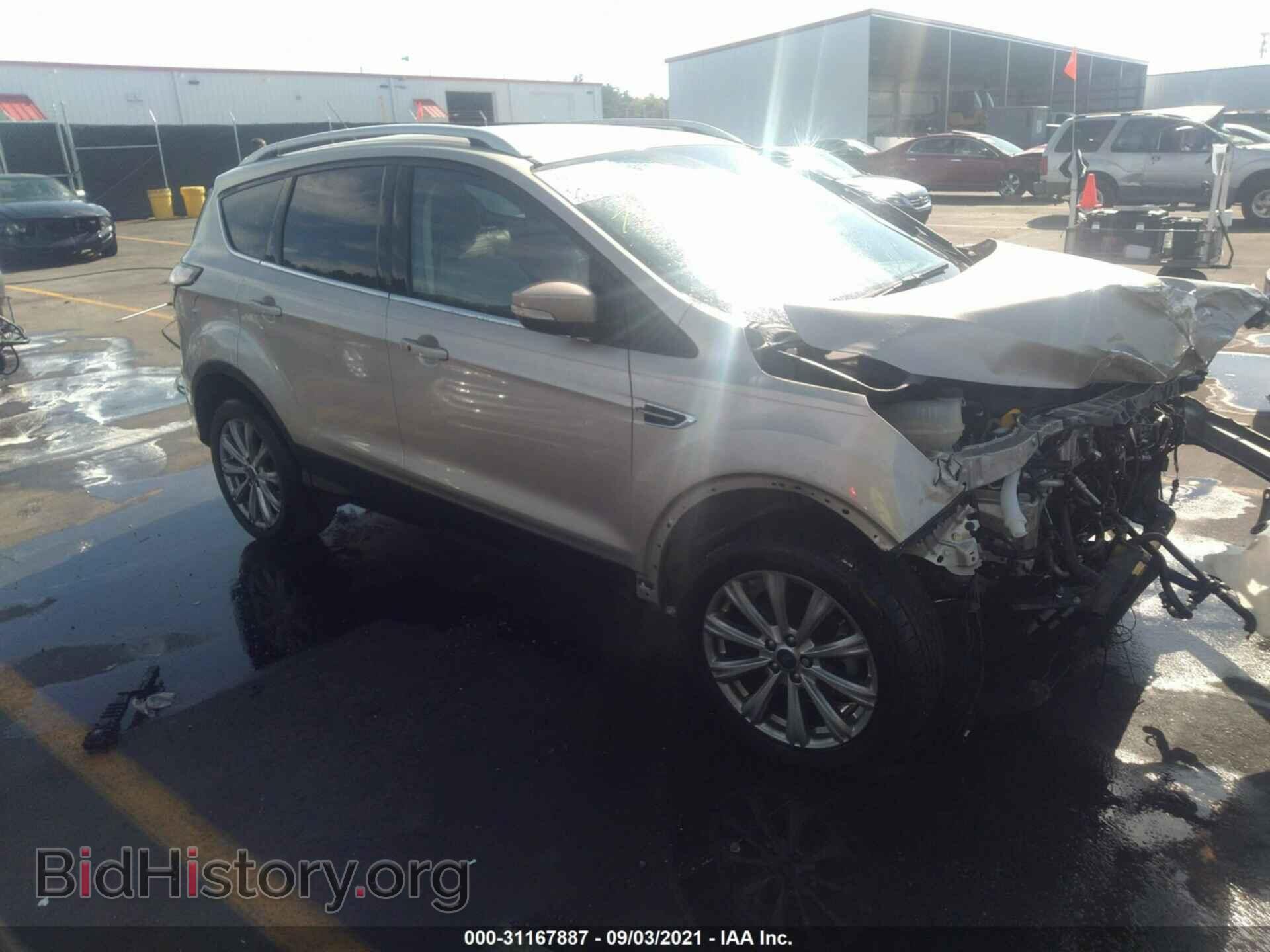 Фотография 1FMCU0JD2HUD81465 - FORD ESCAPE 2017