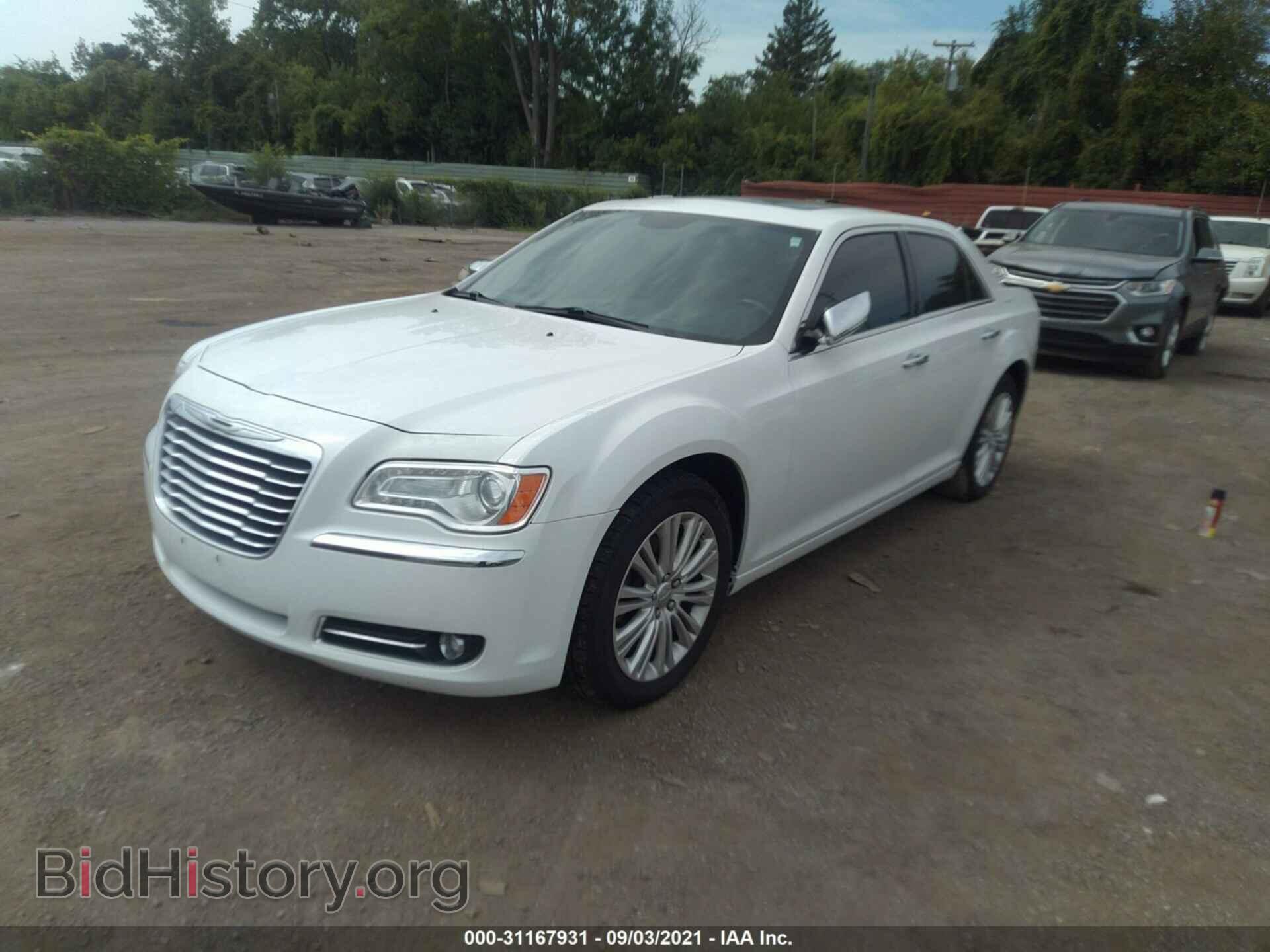 2014 CHRYSLER 300 - VIN: 2C3CCAKT5EH365749 - Фото 2
