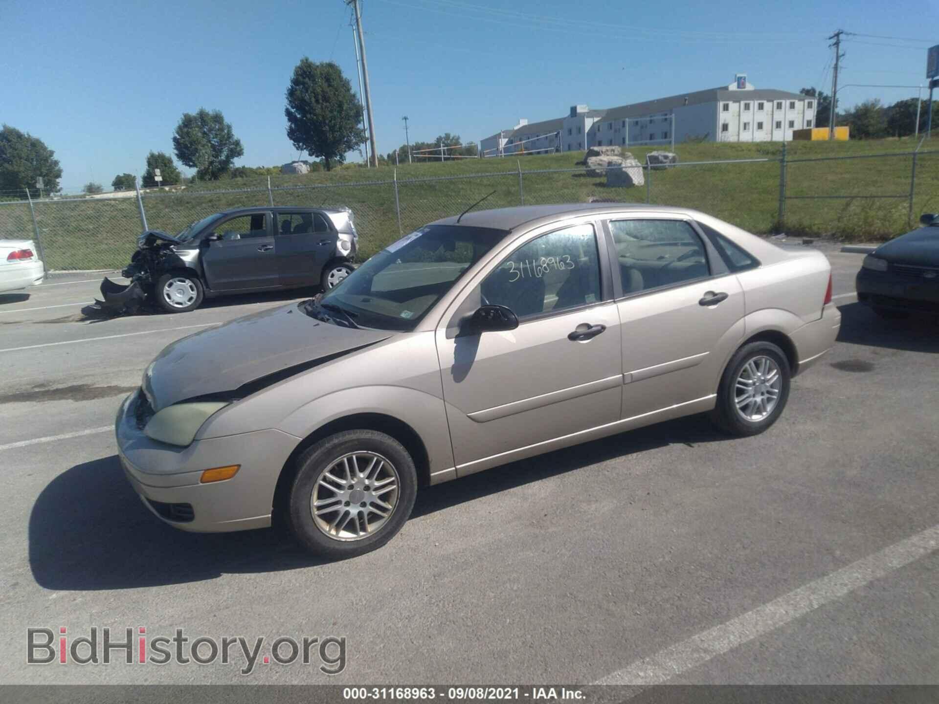 2007 FORD FOCUS - VIN: 1FAHP34N37W192078 - Фото 2