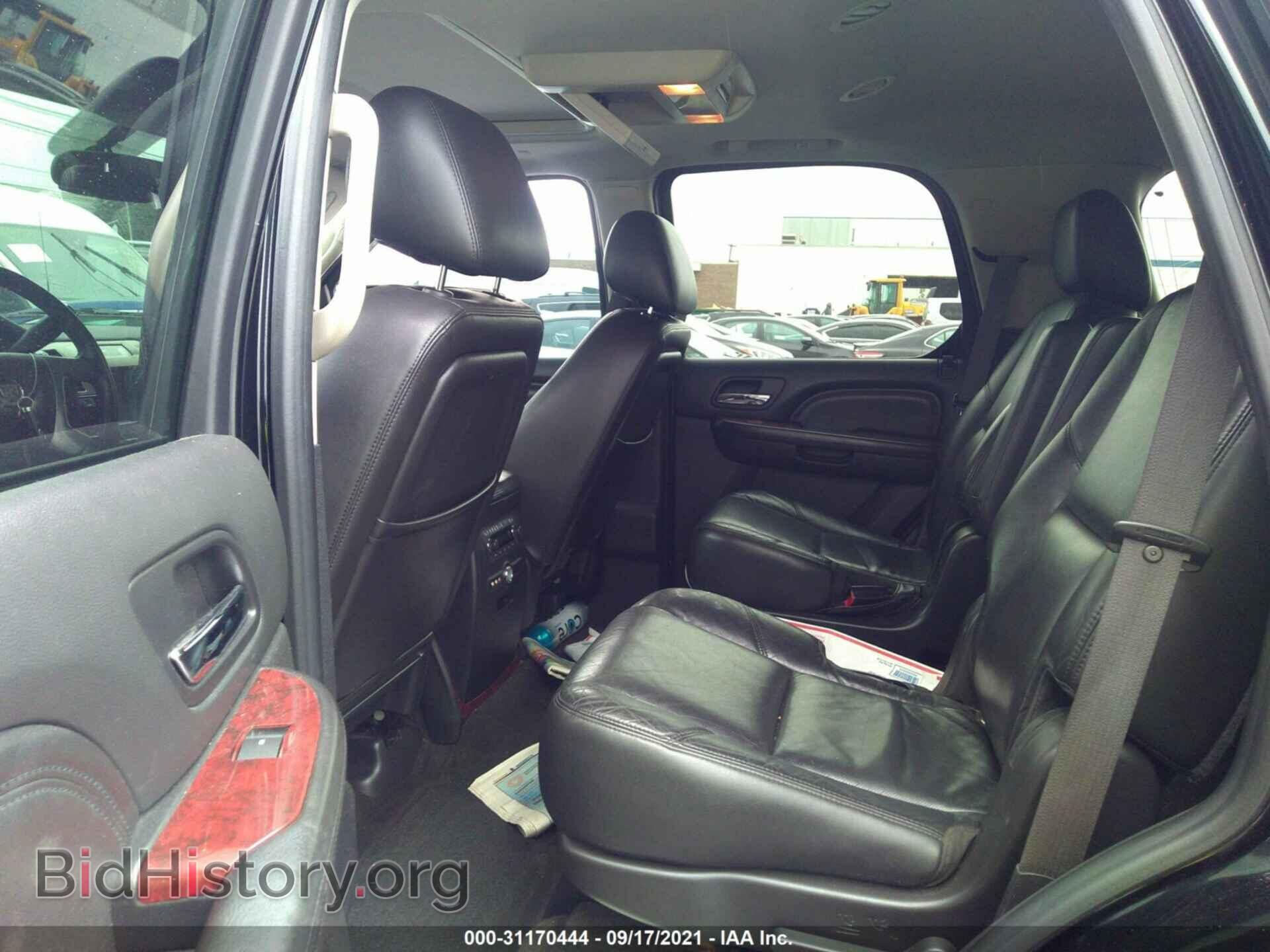2011 CADILLAC ESCALADE - VIN: 1GYS4BEF9BR341623 - Фото 8