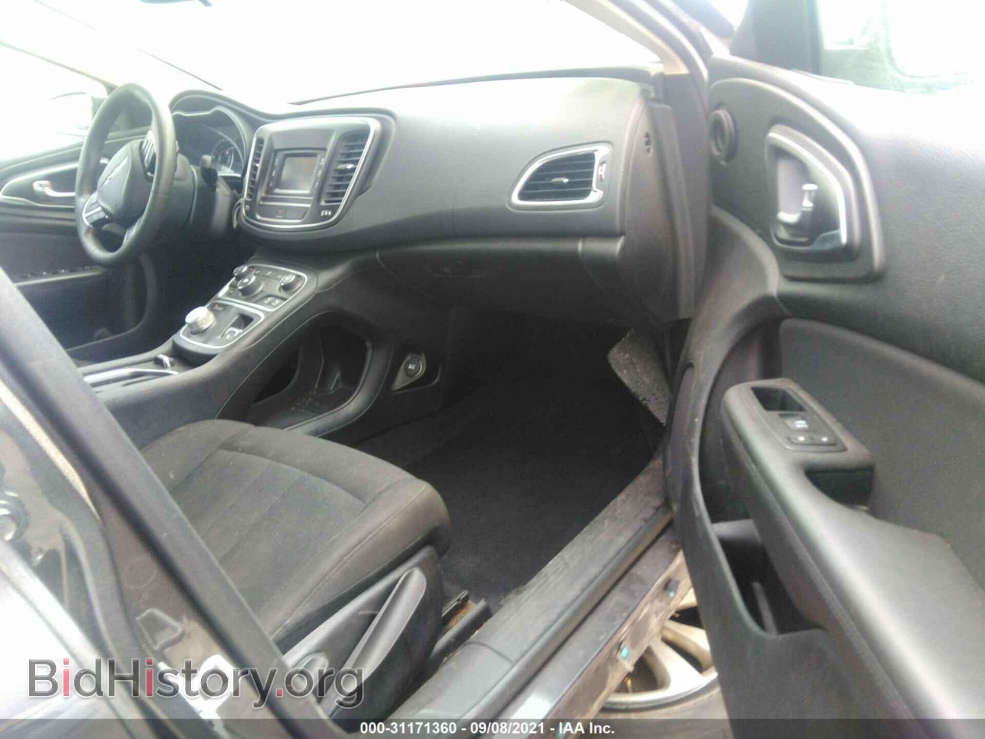 2016 CHRYSLER 200 - VIN: 1C3CCCAB0GN143828 - Фото 5