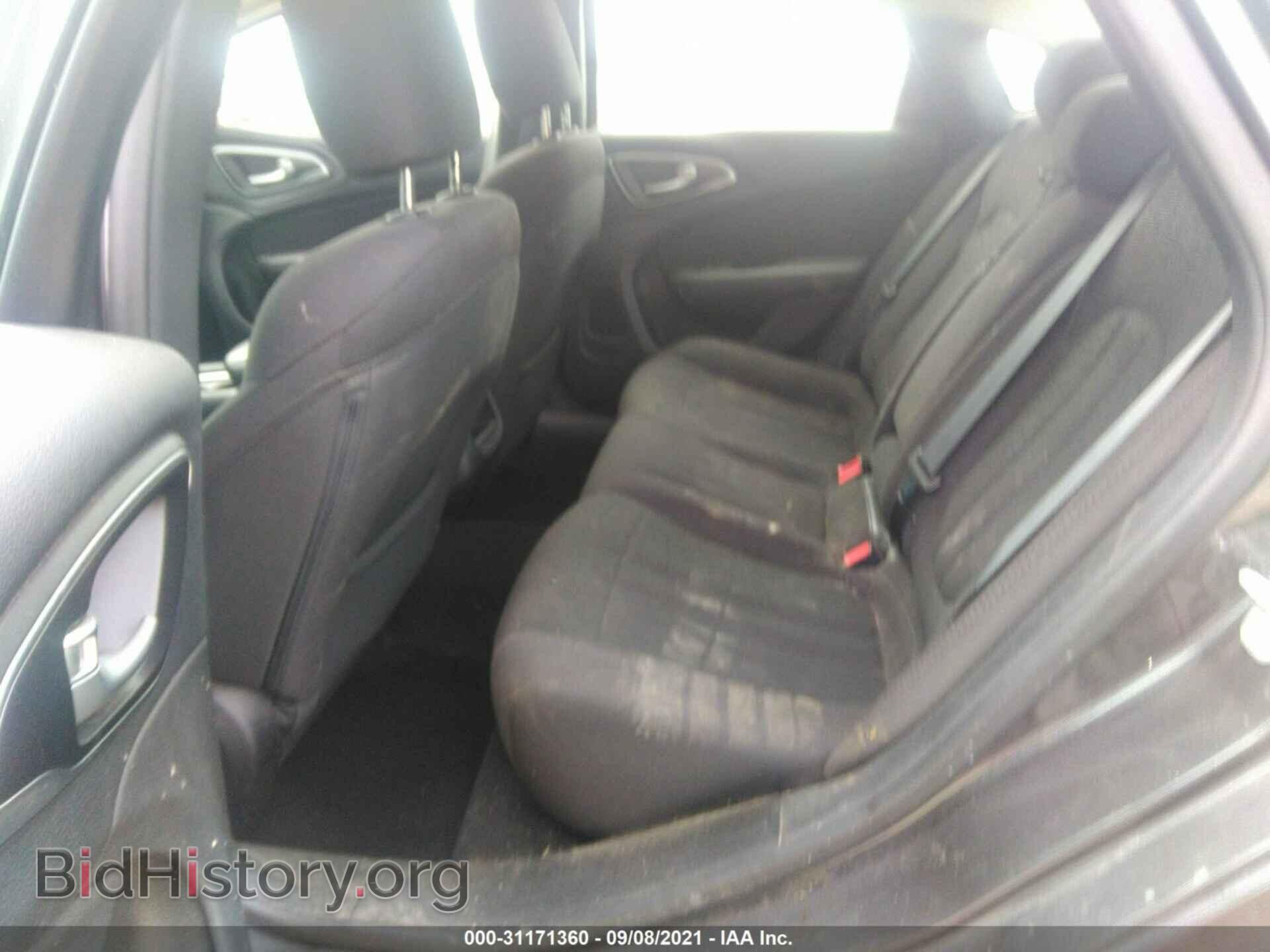 2016 CHRYSLER 200 - VIN: 1C3CCCAB0GN143828 - Фото 8