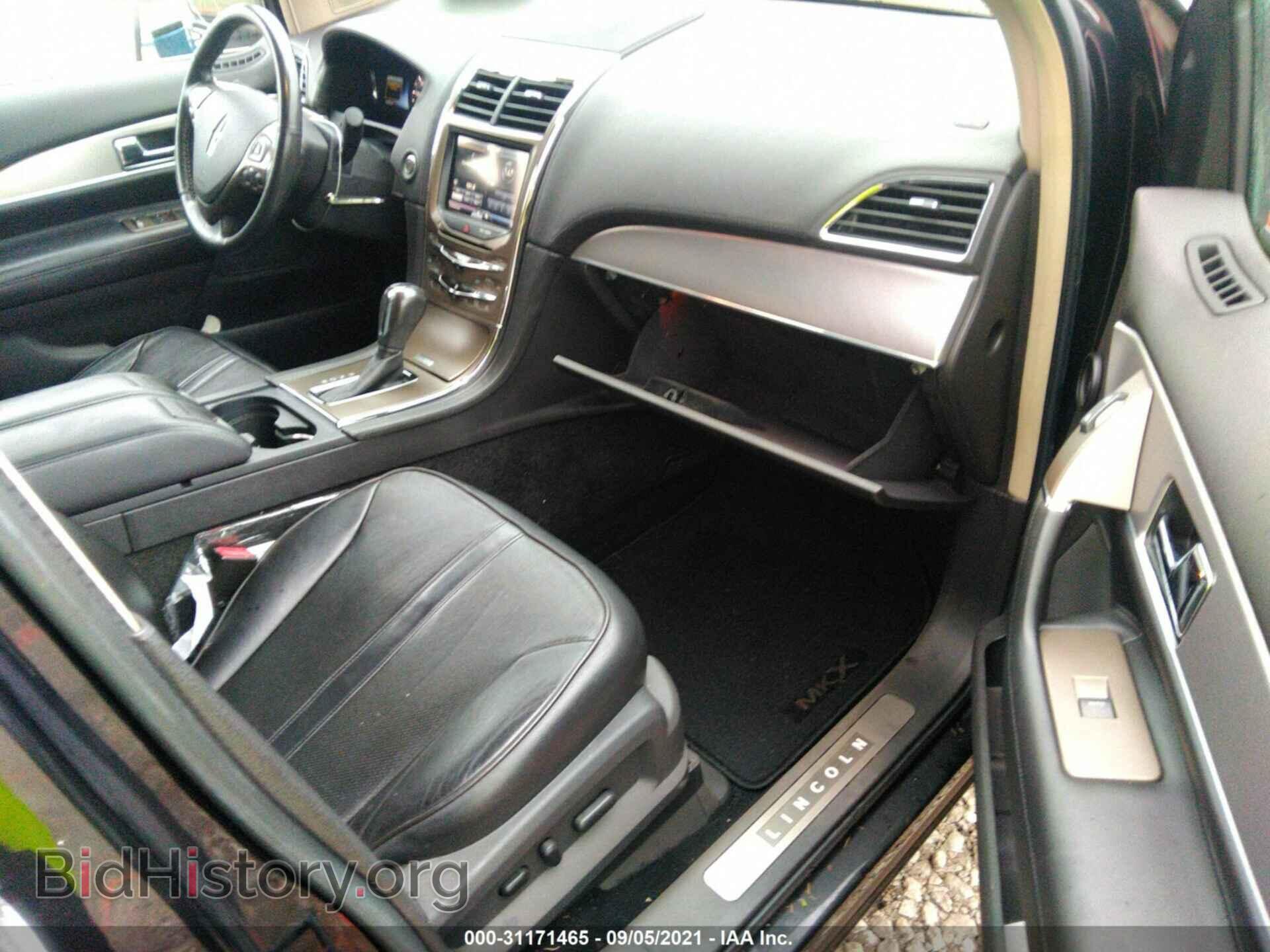 2011 LINCOLN MKX - VIN: 2LMDJ8JK2BBJ02639 - Photo 5