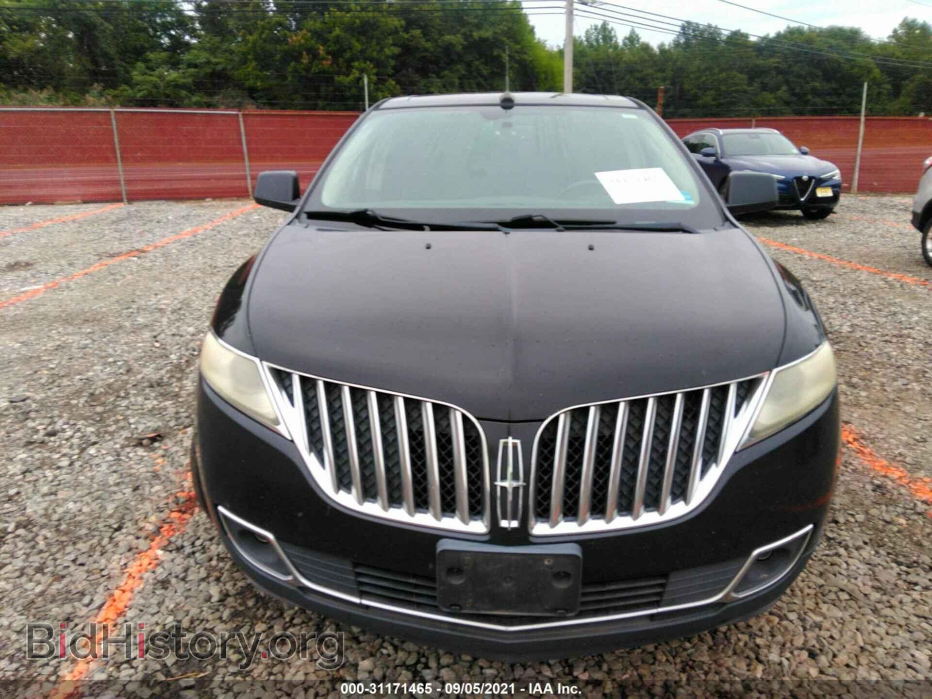 2011 LINCOLN MKX - VIN: 2LMDJ8JK2BBJ02639 - Photo 6