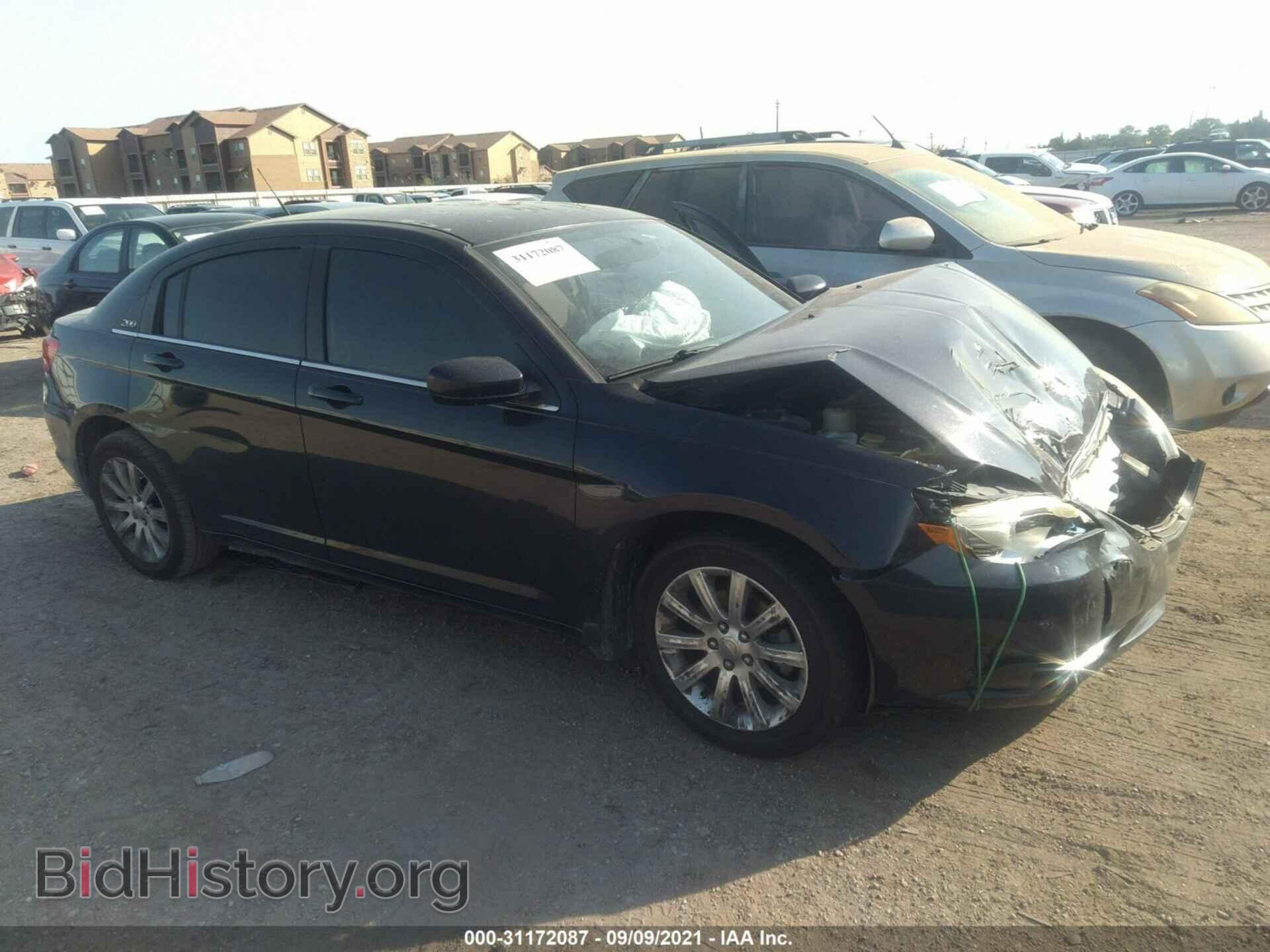 Photo 1C3BC1FB5BN531140 - CHRYSLER 200 2011