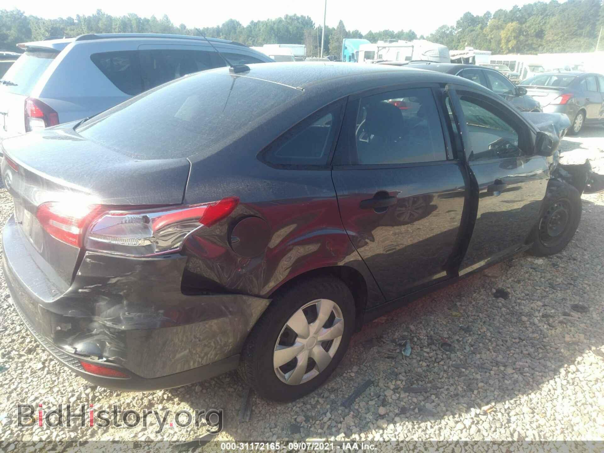 2017 FORD FOCUS - VIN: 1FADP3E26HL338835 - Photo 4