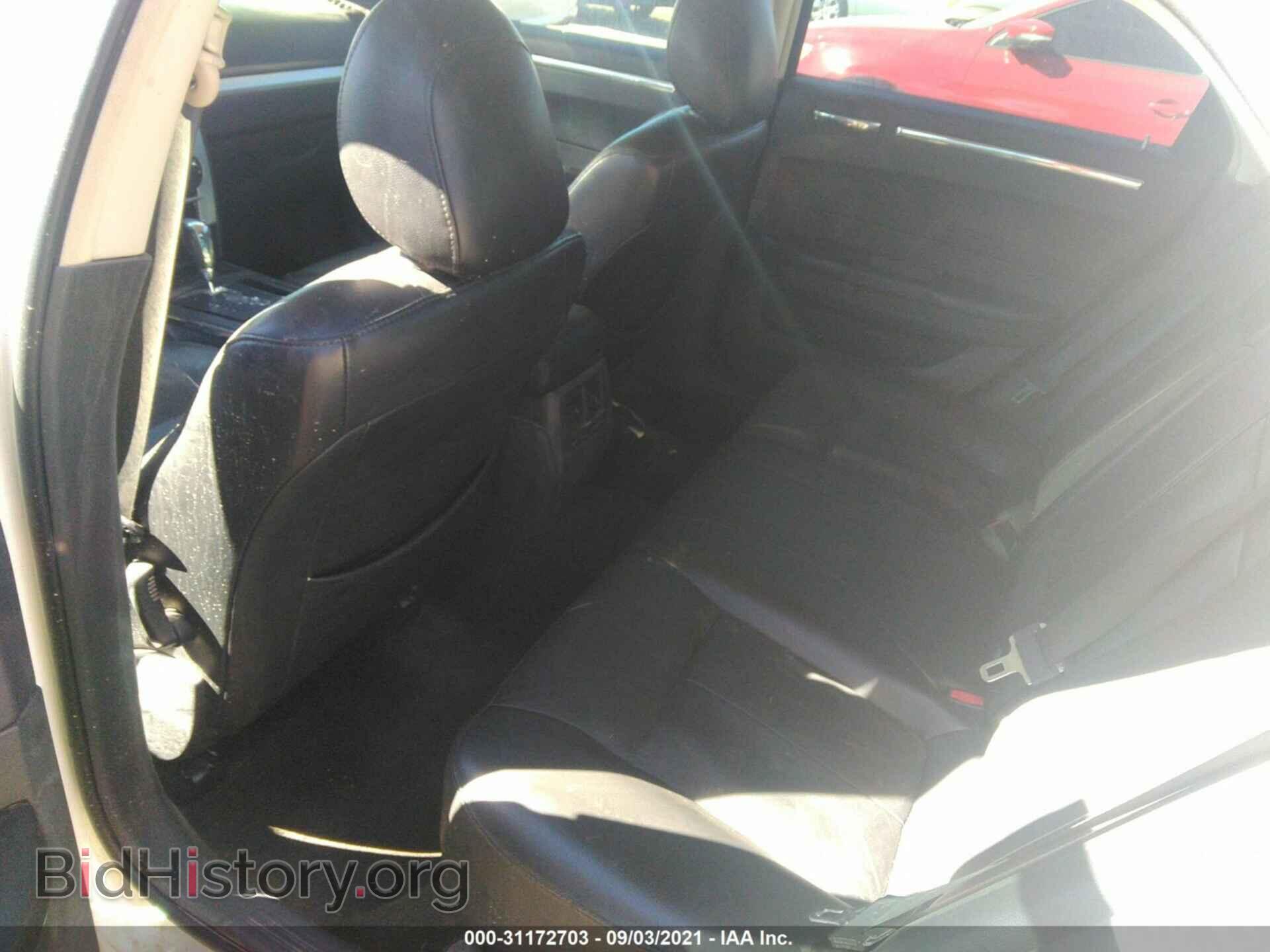 2010 CHRYSLER 300 - VIN: 2C3CA5CV5AH155238 - Фото 8