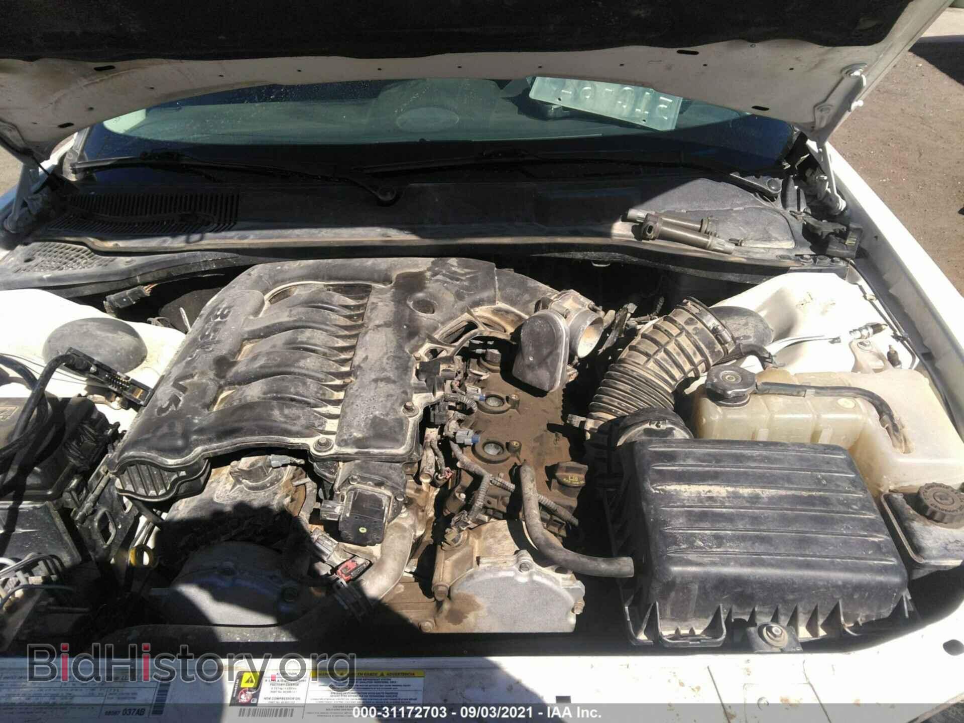 2010 CHRYSLER 300 - VIN: 2C3CA5CV5AH155238 - Фото 10