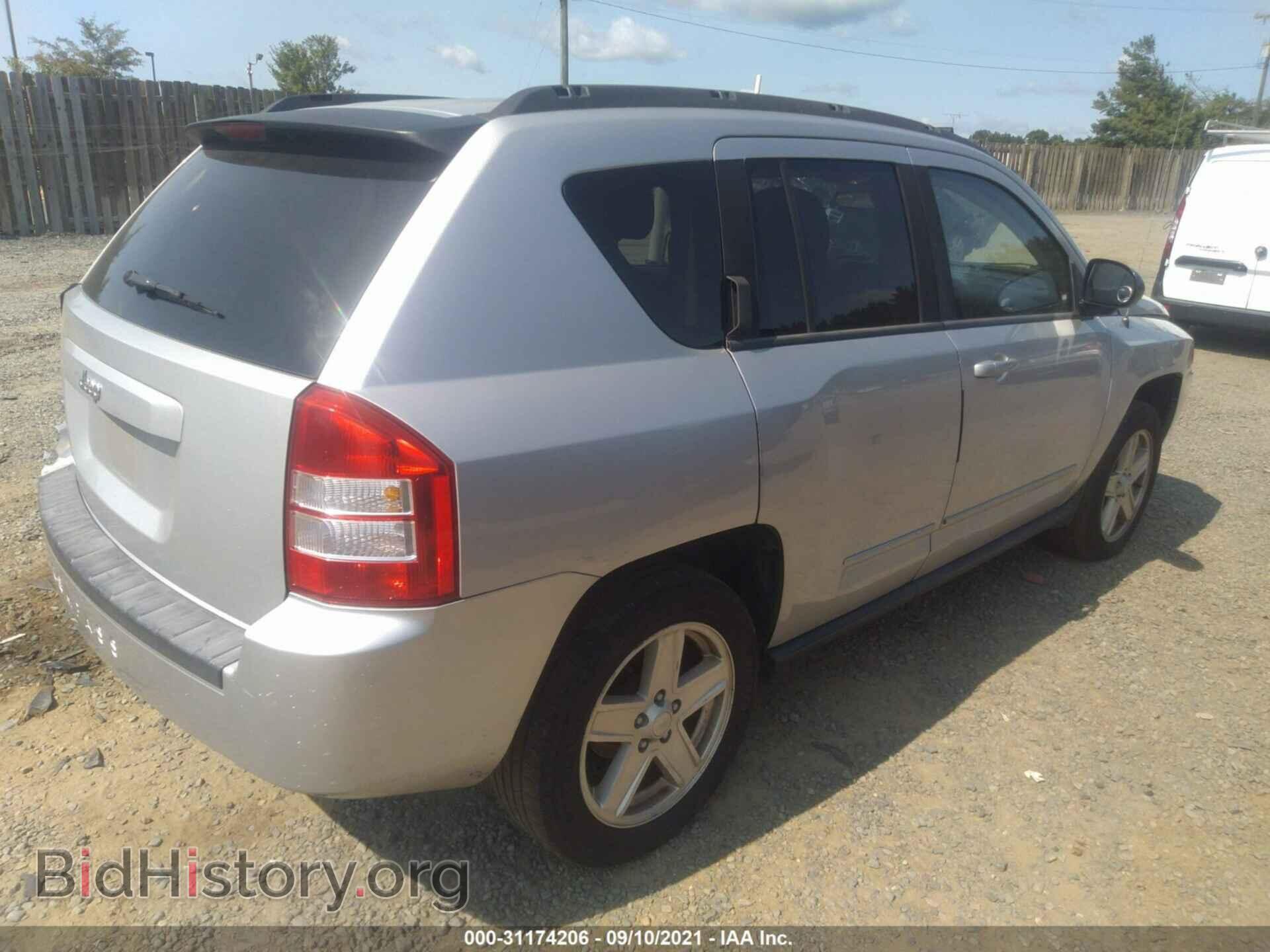 2010 JEEP COMPASS - VIN: 1J4NF4FB9AD560124 - Фото 4