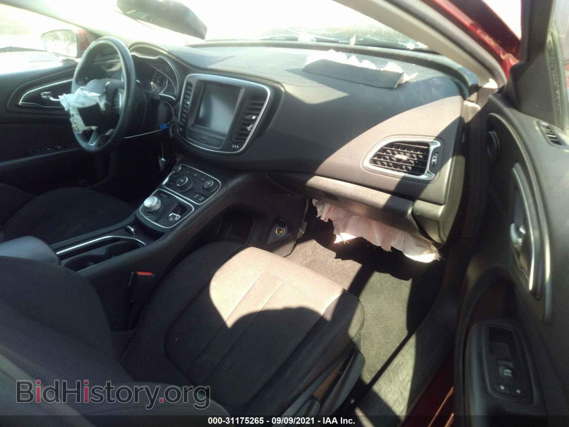 2016 CHRYSLER 200 - VIN: 1C3CCCAB5GN150709 - Фото 5
