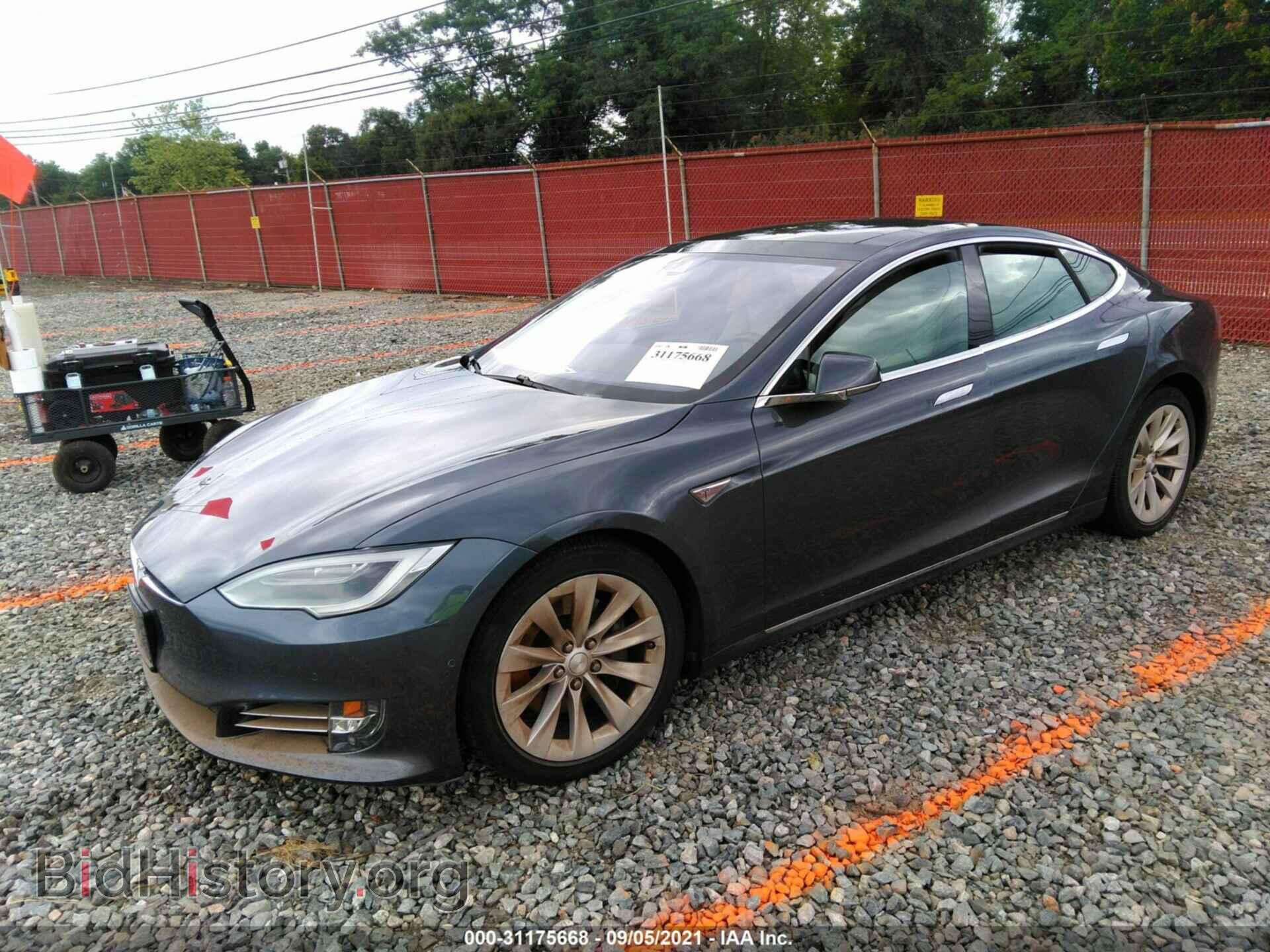 2016 TESLA MODEL S - VIN: 5YJSA1E2XGF147542 - Photo 2