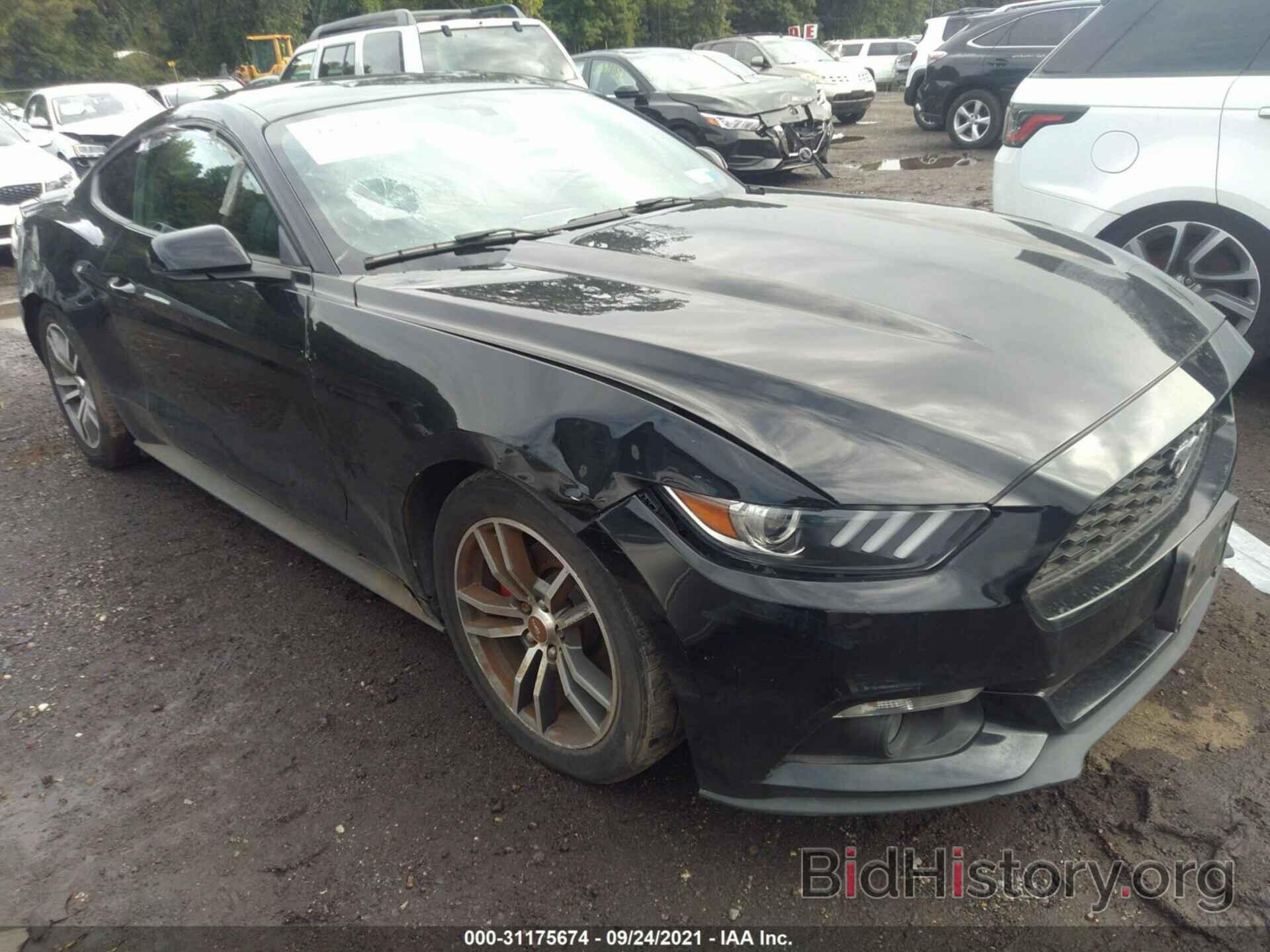 Photo 1FA6P8TH2F5356926 - FORD MUSTANG 2015