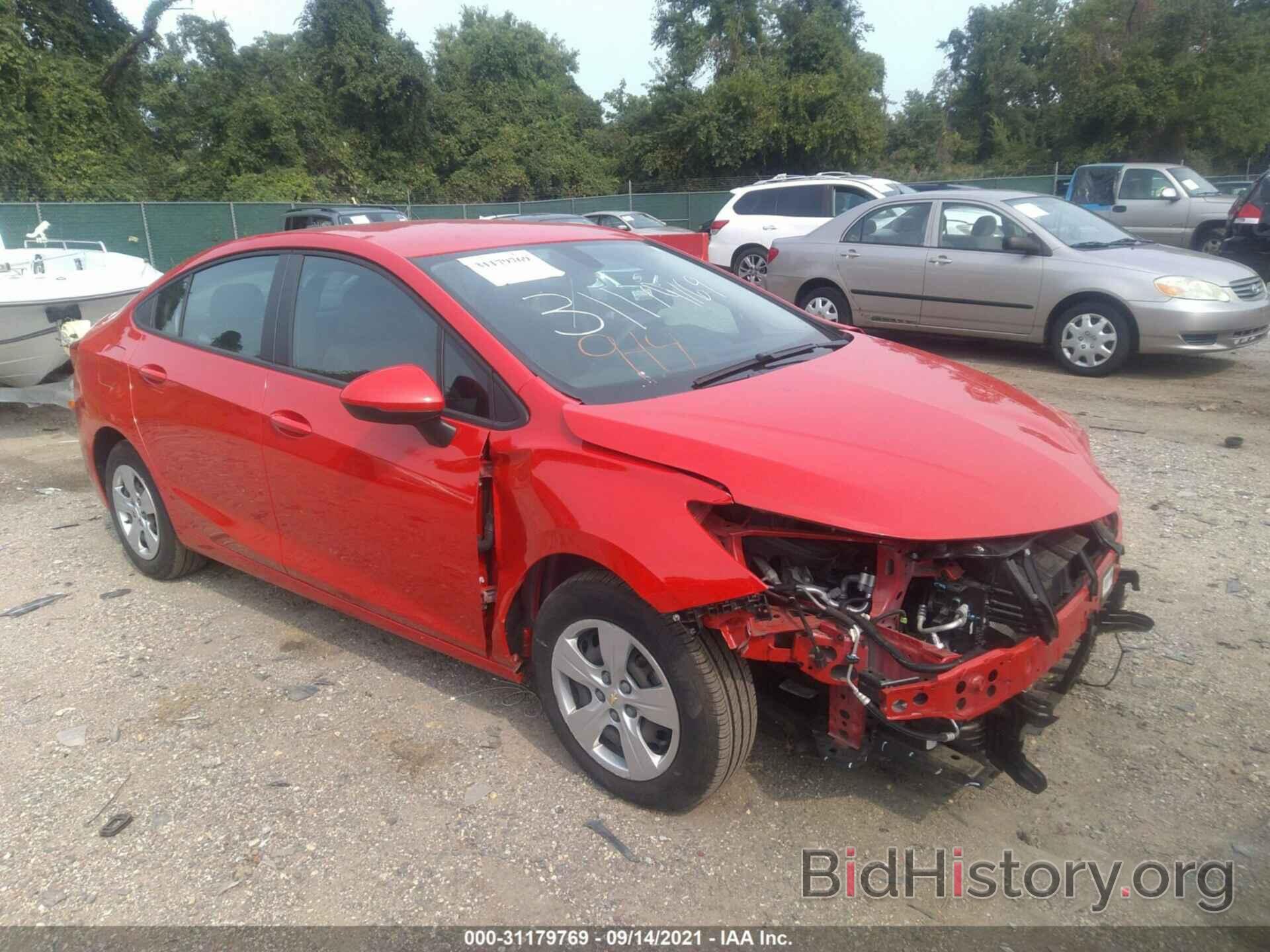 Photo 1G1BC5SM8H7262888 - CHEVROLET CRUZE 2017