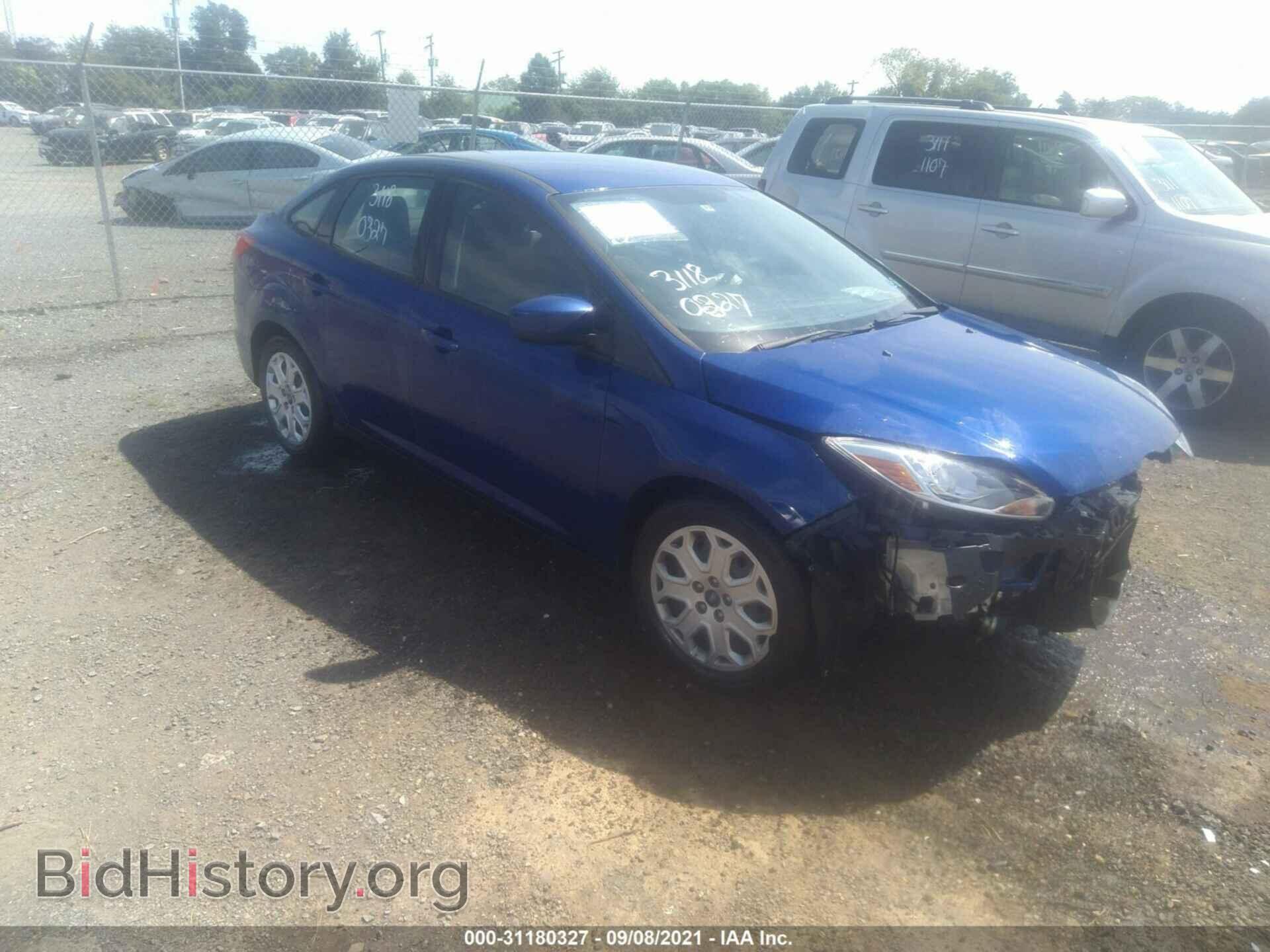 Photo 1FAHP3F2XCL462938 - FORD FOCUS 2012