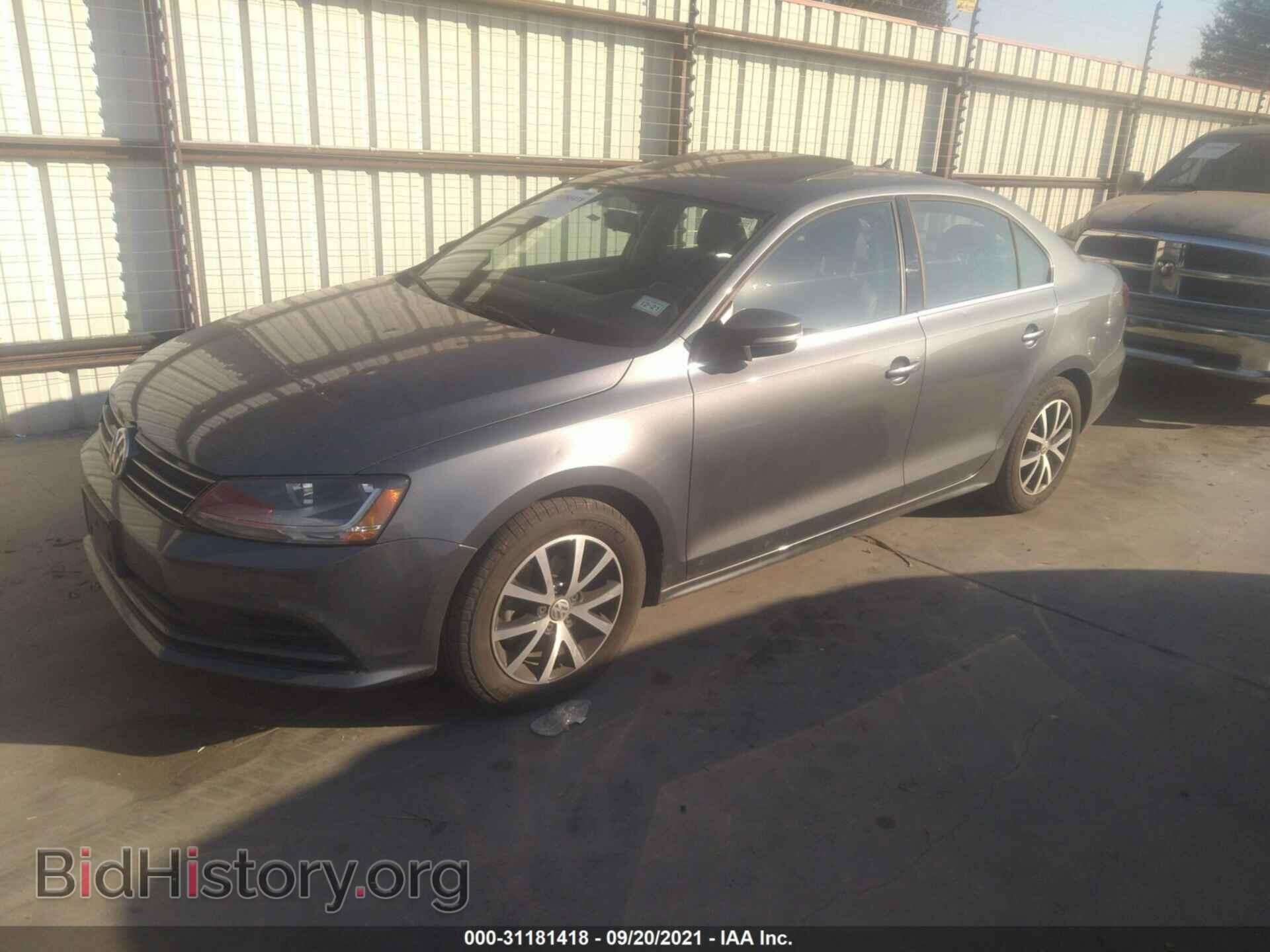 2017 VOLKSWAGEN JETTA - VIN: 3VWDB7AJ5HM263702 - Фото 2