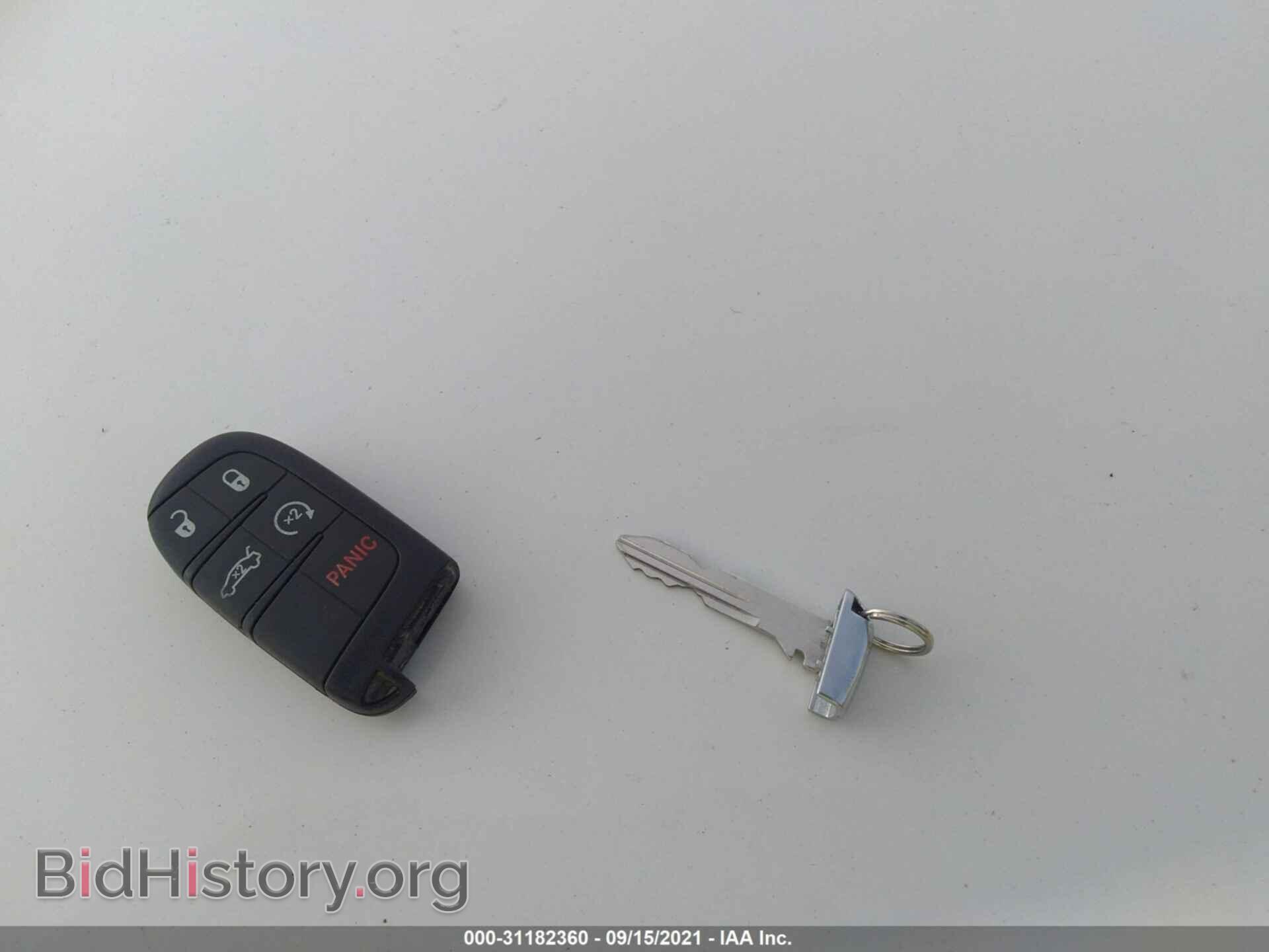 2014 CHRYSLER 300 - VIN: 2C3CCARG5EH221059 - Photo 11