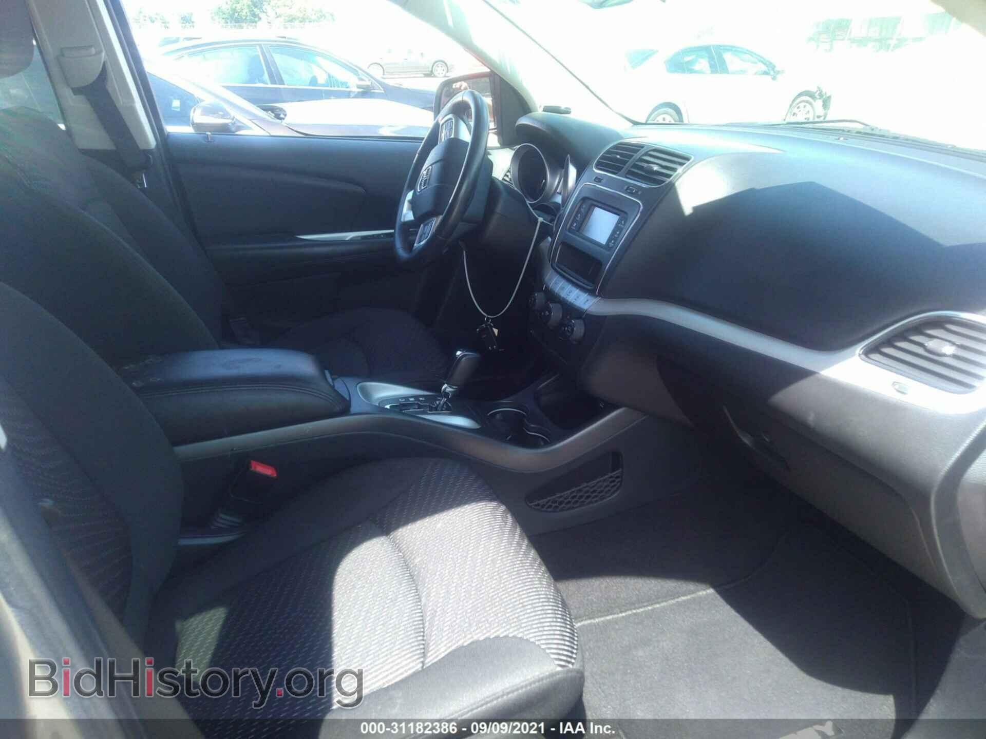 2017 DODGE JOURNEY - VIN: 3C4PDCAB3HT557147 - Фото 5