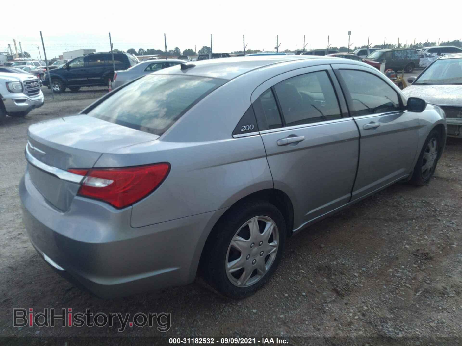 2014 CHRYSLER 200 - VIN: 1C3CCBAB8EN142479 - Фото 4