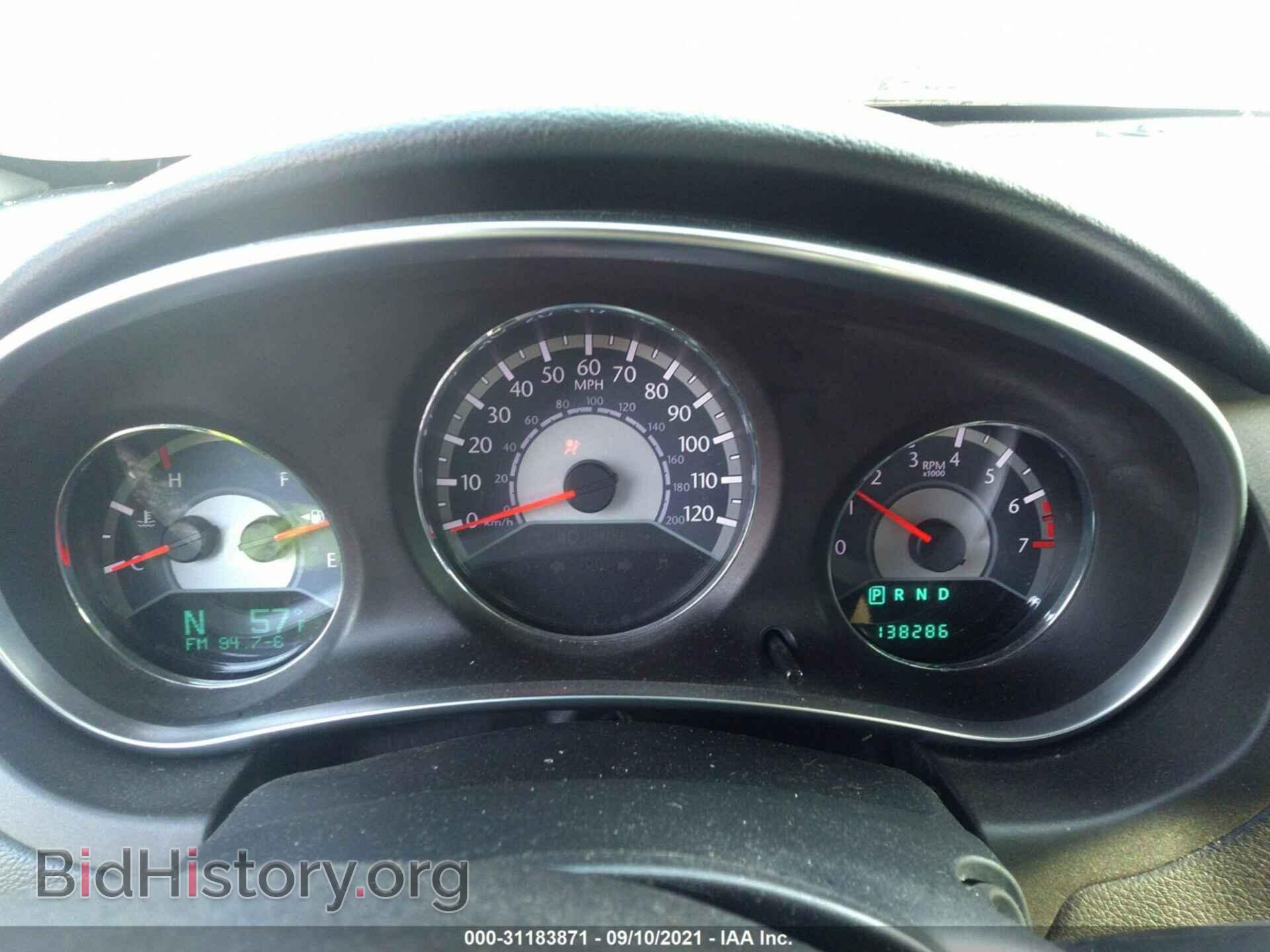 2011 CHRYSLER 200 - VIN: 1C3BC1FB7BN525274 - Фото 7